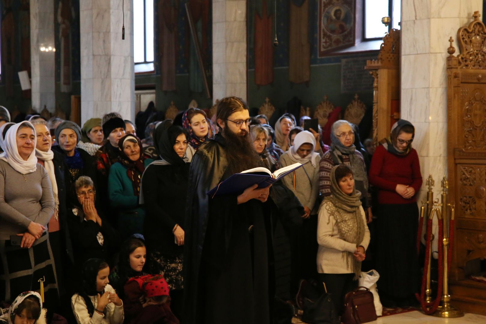 Foto: Flavius Popa Părinții Cleopa Ilie, Ioanichie Bălan și Paisie Olaru au fost pomeniți la Mănăstirea Sihăstria