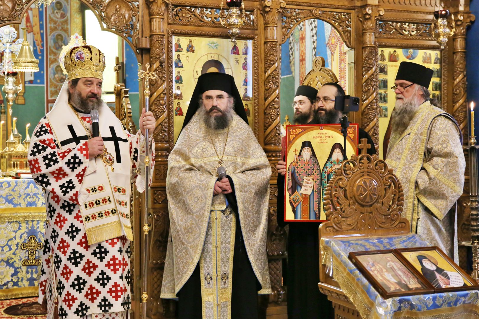 Foto: Flavius Popa Părinții Cleopa Ilie, Ioanichie Bălan și Paisie Olaru au fost pomeniți la Mănăstirea Sihăstria