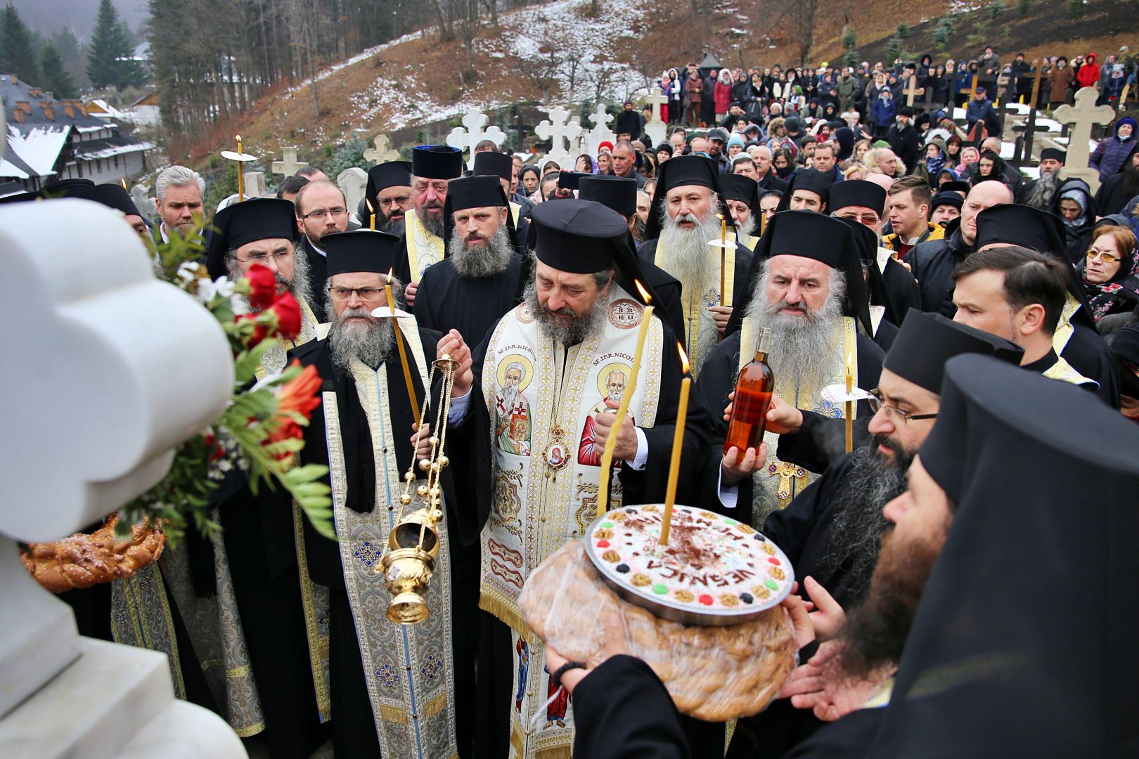 Părinții Cleopa Ilie, Ioanichie Bălan și Paisie Olaru au fost pomeniți la Mănăstirea Sihăstria