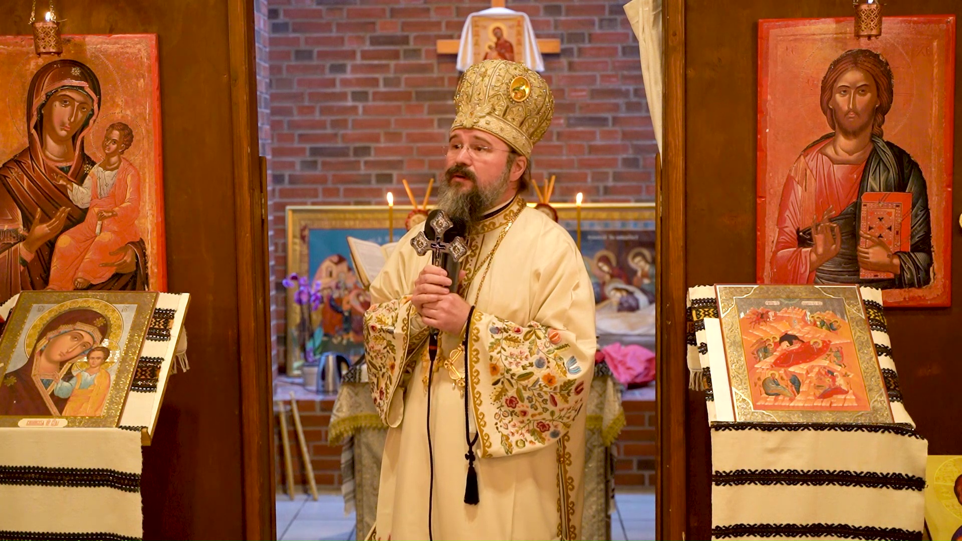 (Video) Să veghem neîncetat pentru a păstra aprinsă, vie, candela copilăriei noastre! – PS Macarie