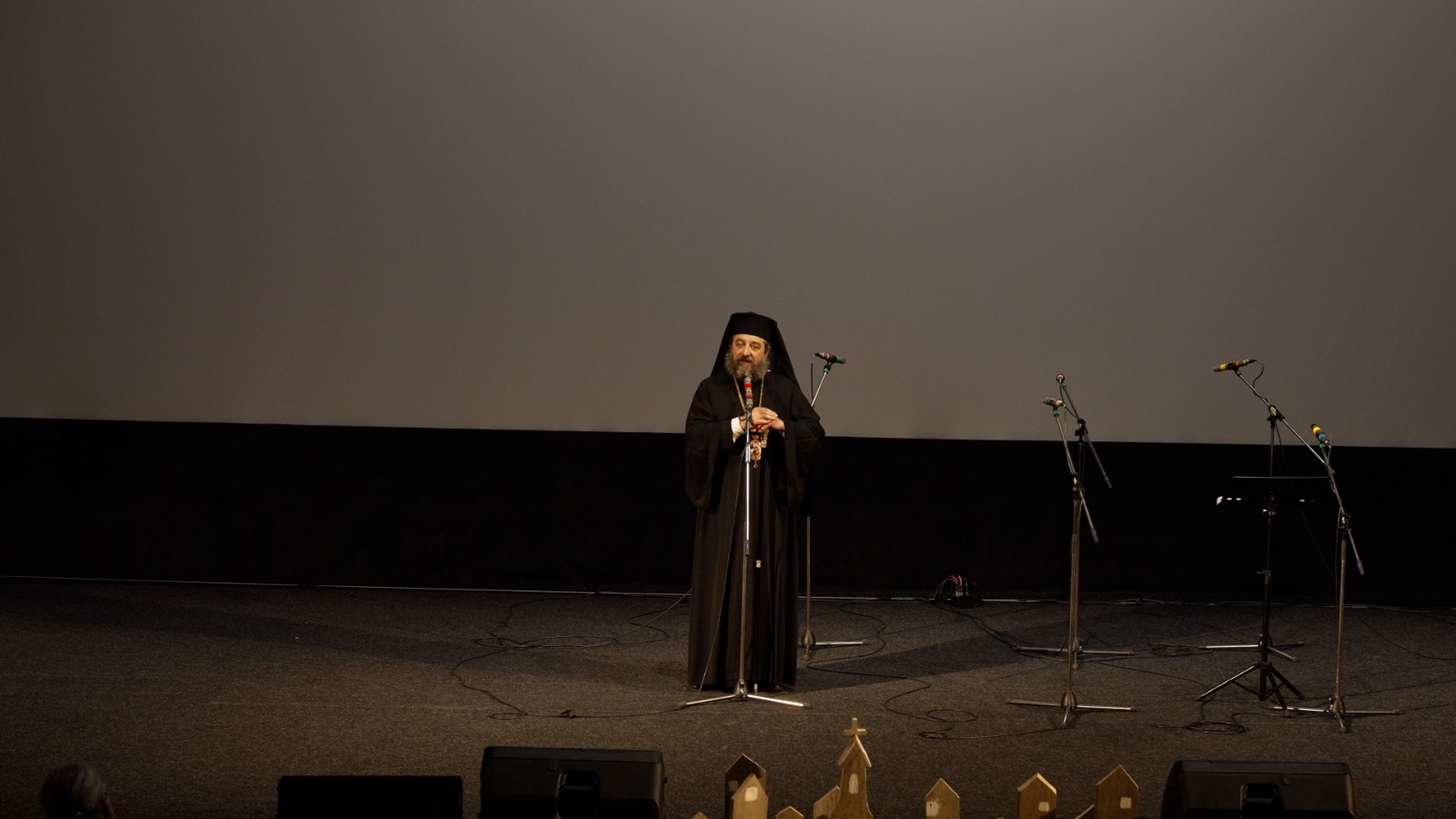 Cinci grupuri vocale și trei soliști au adus „Rugă Colindată” la Piatra Neamț