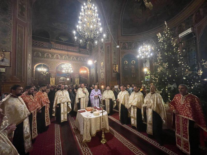 Conferință și recital de colinde la Parohia „Sfântul Gheorghe” din Bacău Conferință și recital de colinde la Parohia „Sfântul Gheorghe” din Bacău