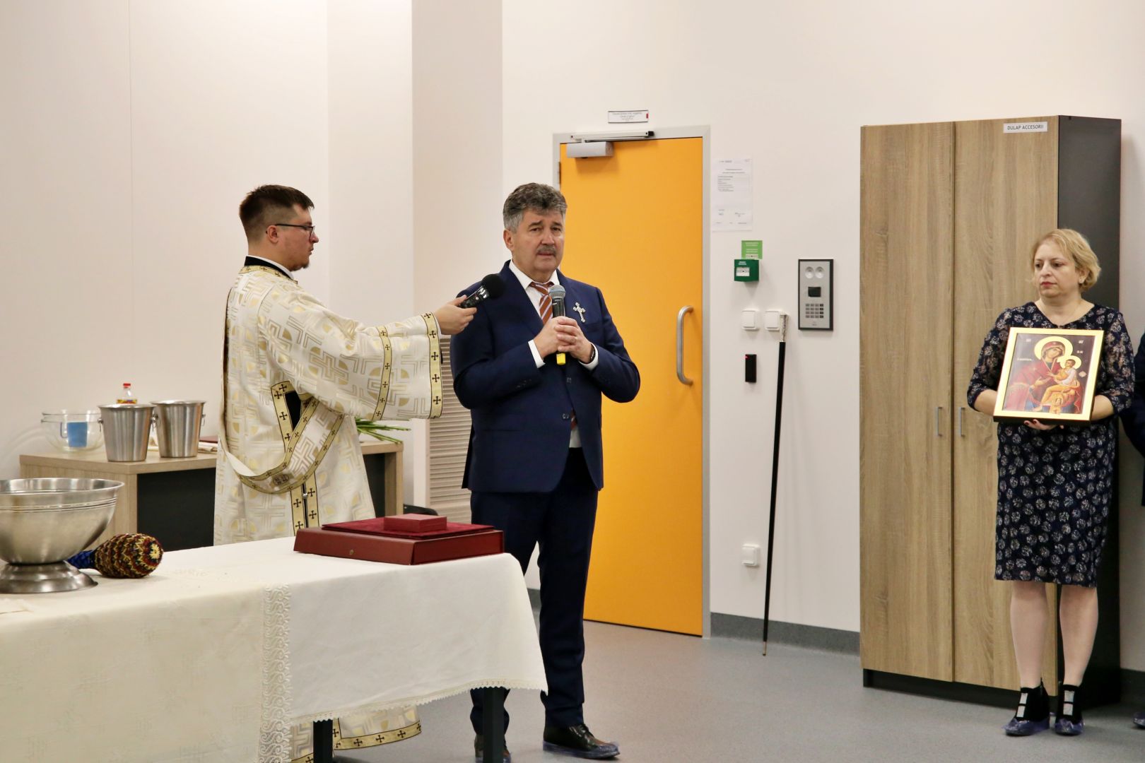 Fabrica de medicamente topice din cadrul Antibiotice Iași a fost binecuvântată de Mitropolitul Moldovei și Bucovinei