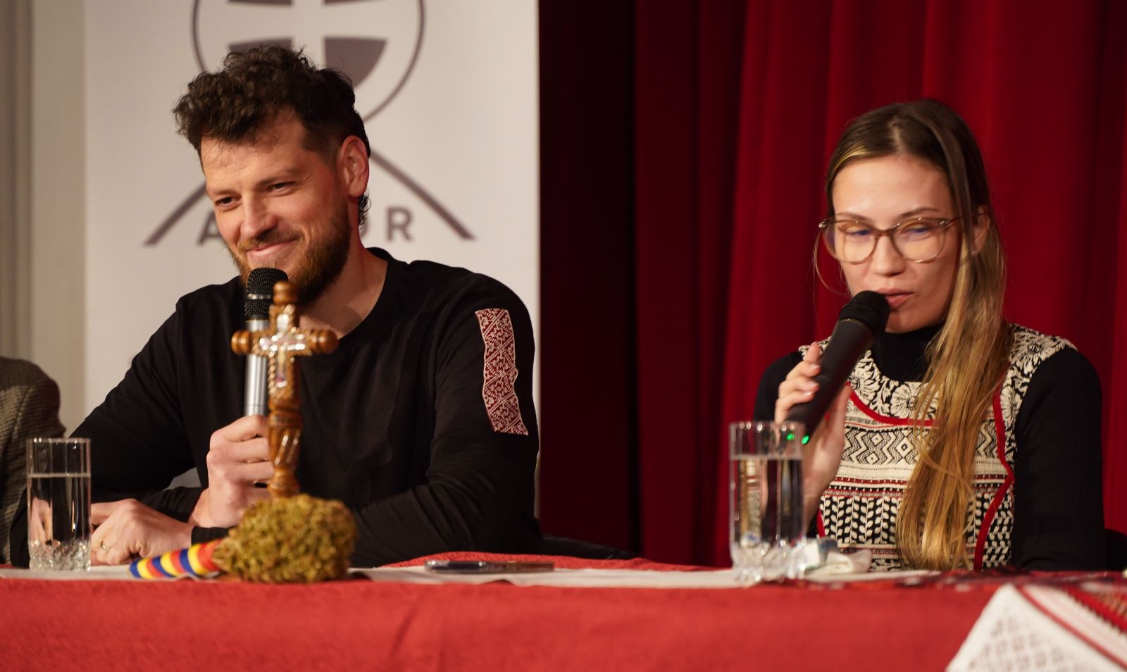 Diana și Sorin Gadola, invitații ultimei conferințe organizate de ASCOR Alba Iulia în Postul Nașterii Domnului