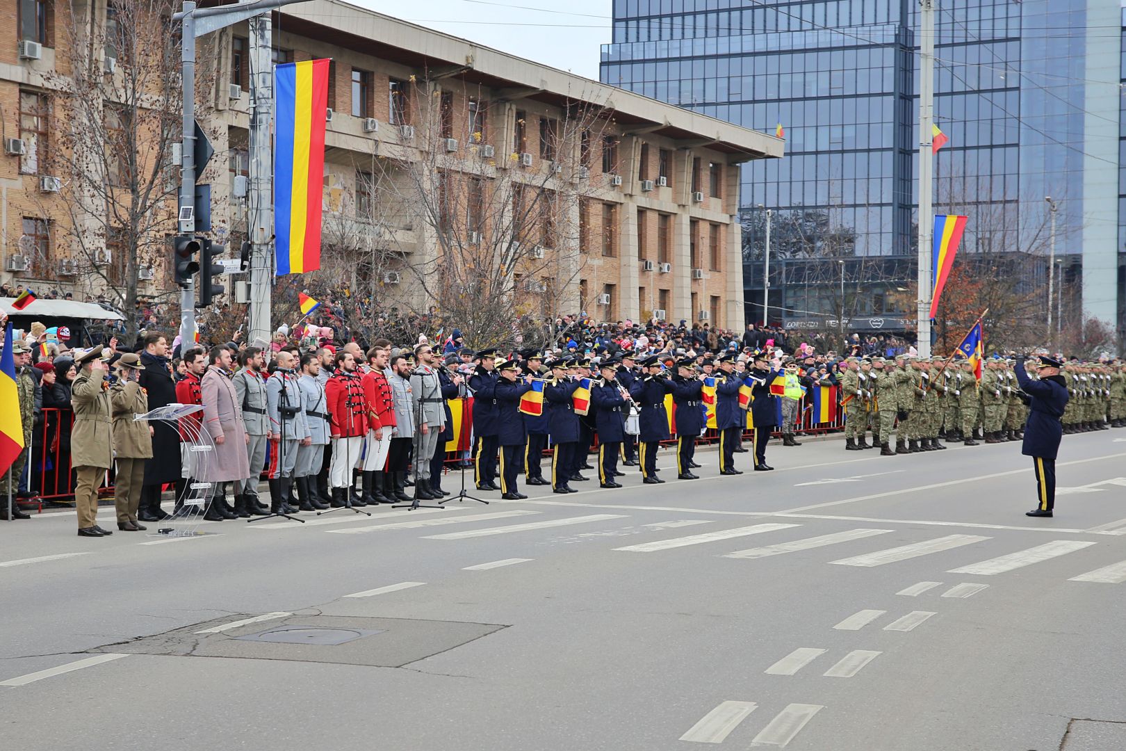 Foto: Flavius Popa „Cum sunt eu în raport cu neamul meu?”, întreabă Părintele Mitropolit de Ziua Națională a României