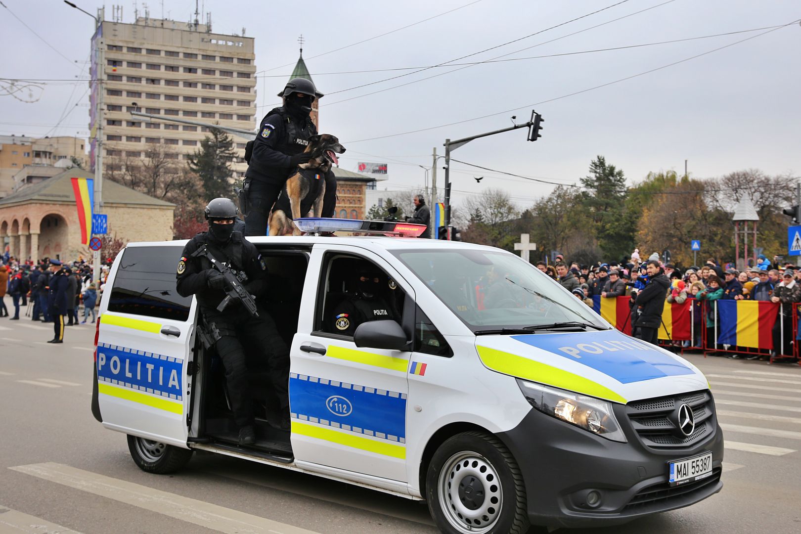 Foto: Flavius Popa „Cum sunt eu în raport cu neamul meu?”, întreabă Părintele Mitropolit de Ziua Națională a României
