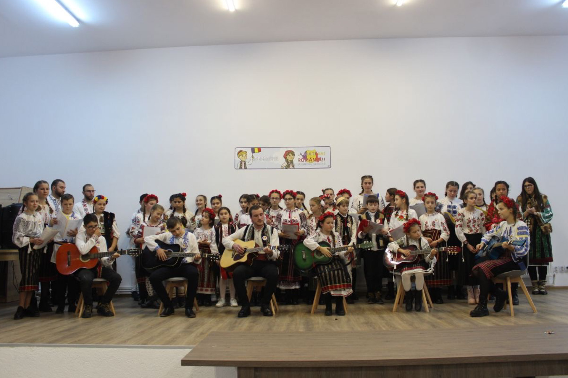 Ziua Națională sărbătorită de tinerii parohiei Rădeni-Neamț