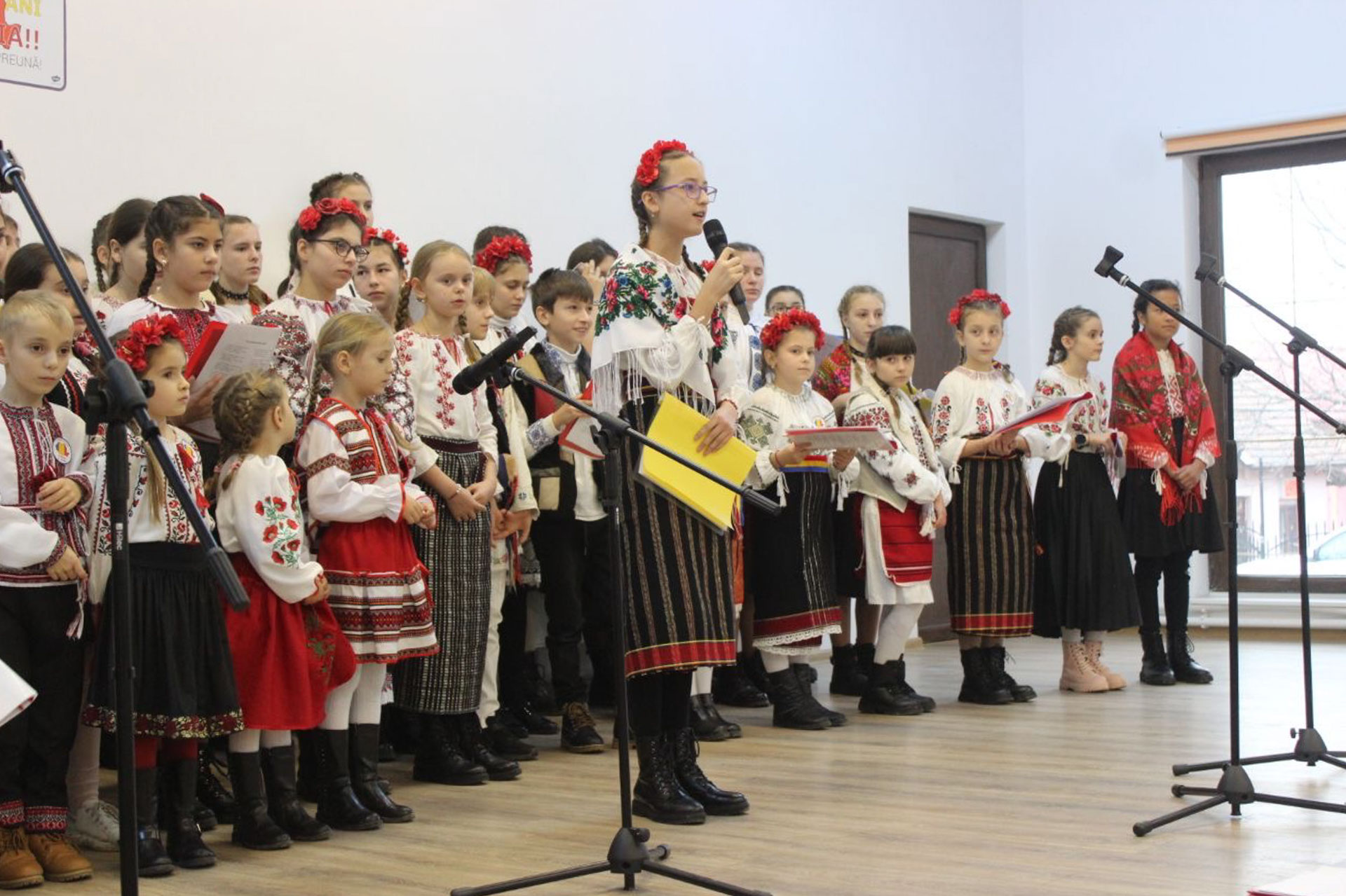 Ziua Națională sărbătorită de tinerii parohiei Rădeni-Neamț