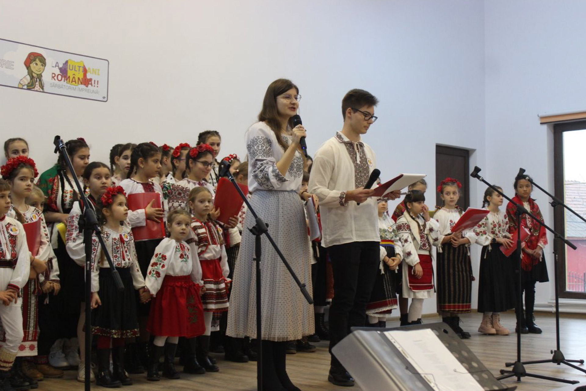 Ziua Națională sărbătorită de tinerii parohiei Rădeni-Neamț