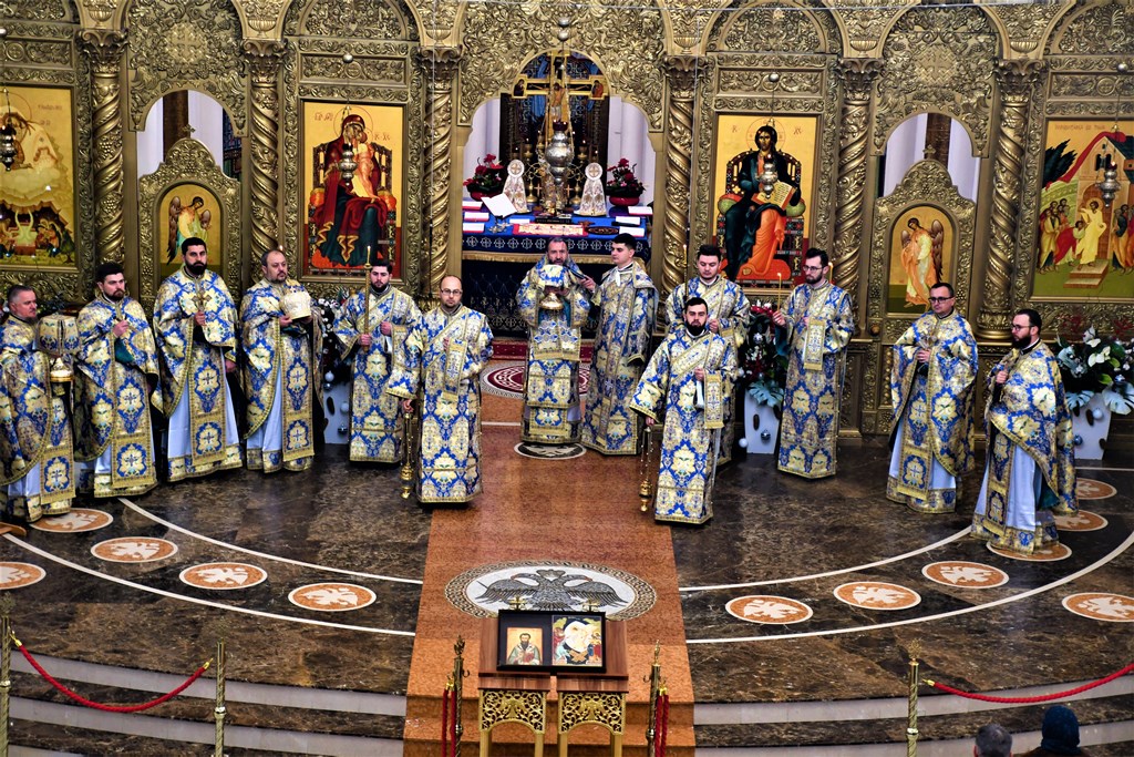 Slujire arhierească la începutul Noului An civil în Catedrala Episcopală din Caransebeș Slujire arhierească la începutul Noului An civil în Catedrala Episcopală din Caransebeș