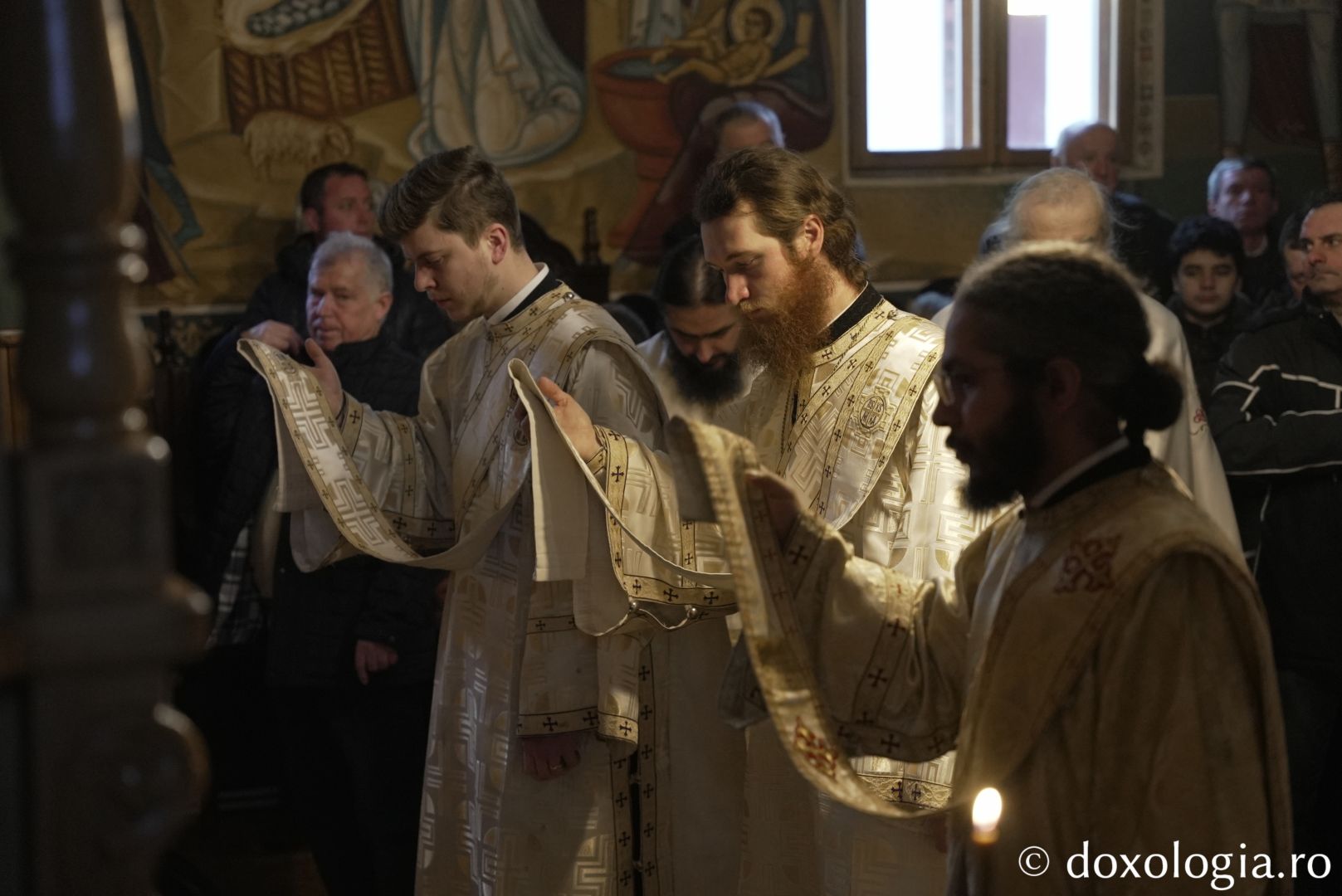 Foto: Adrian Sârbu Părintele Episcop-vicar Nichifor Botoșăneanul, prezent de praznicul Botezului Domnului la Mănăstirea Horaița