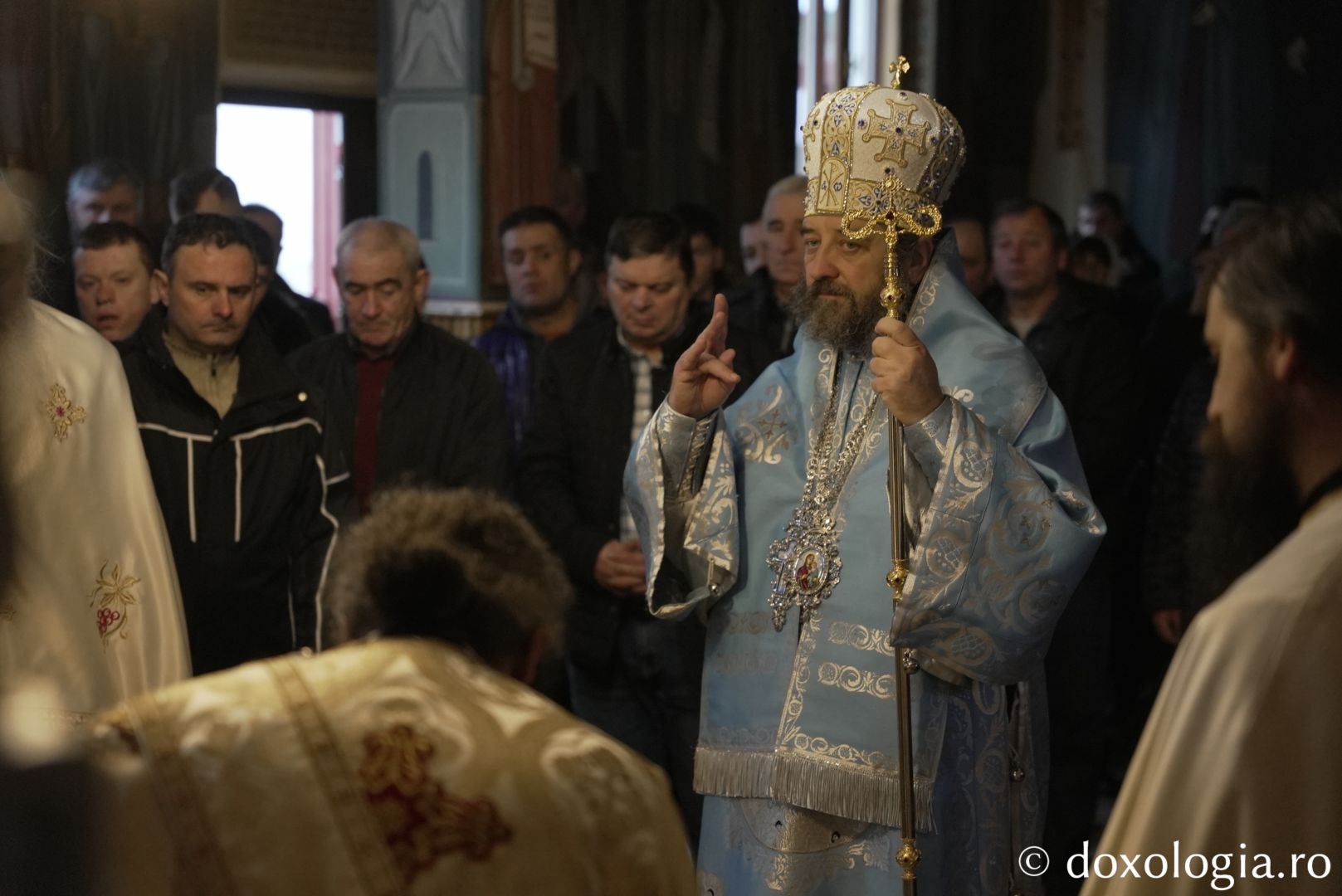 Foto: Adrian Sârbu Părintele Episcop-vicar Nichifor Botoșăneanul, prezent de praznicul Botezului Domnului la Mănăstirea Horaița