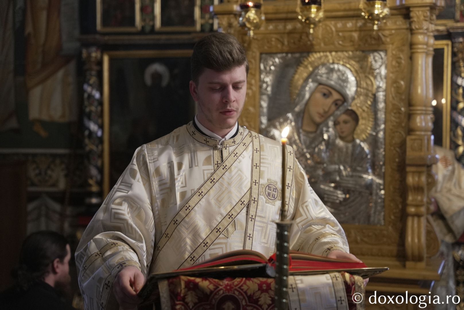 Foto: Adrian Sârbu Părintele Episcop-vicar Nichifor Botoșăneanul, prezent de praznicul Botezului Domnului la Mănăstirea Horaița