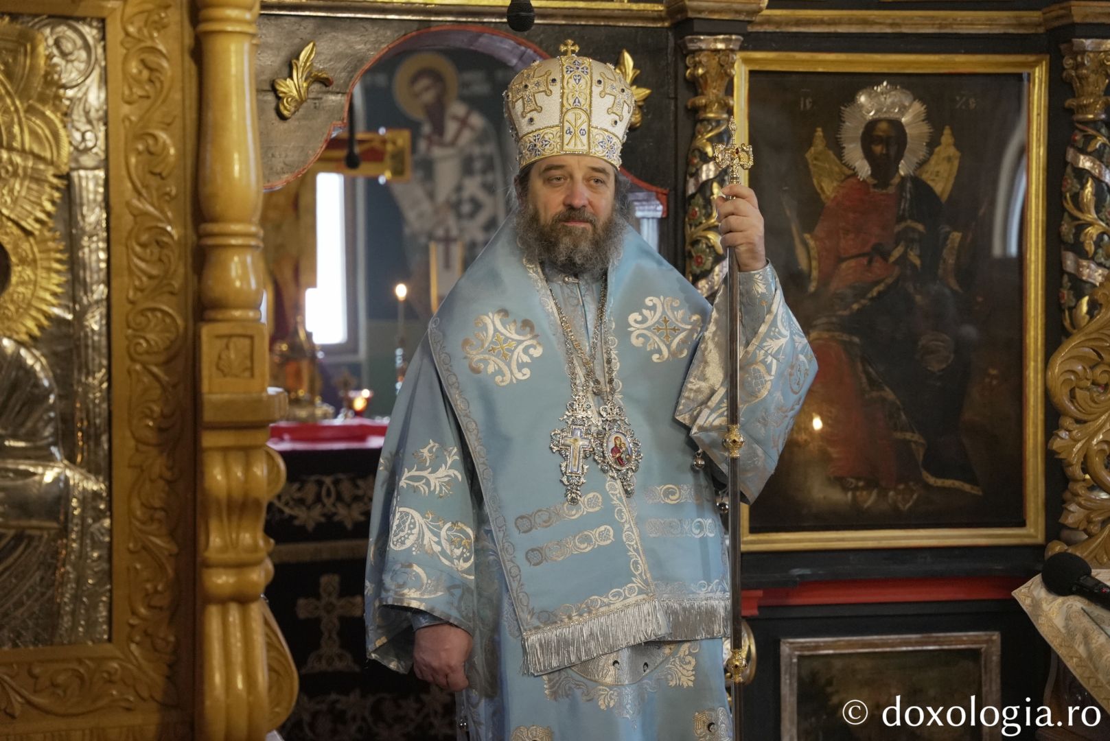 Foto: Adrian Sârbu Părintele Episcop-vicar Nichifor Botoșăneanul, prezent de praznicul Botezului Domnului la Mănăstirea Horaița