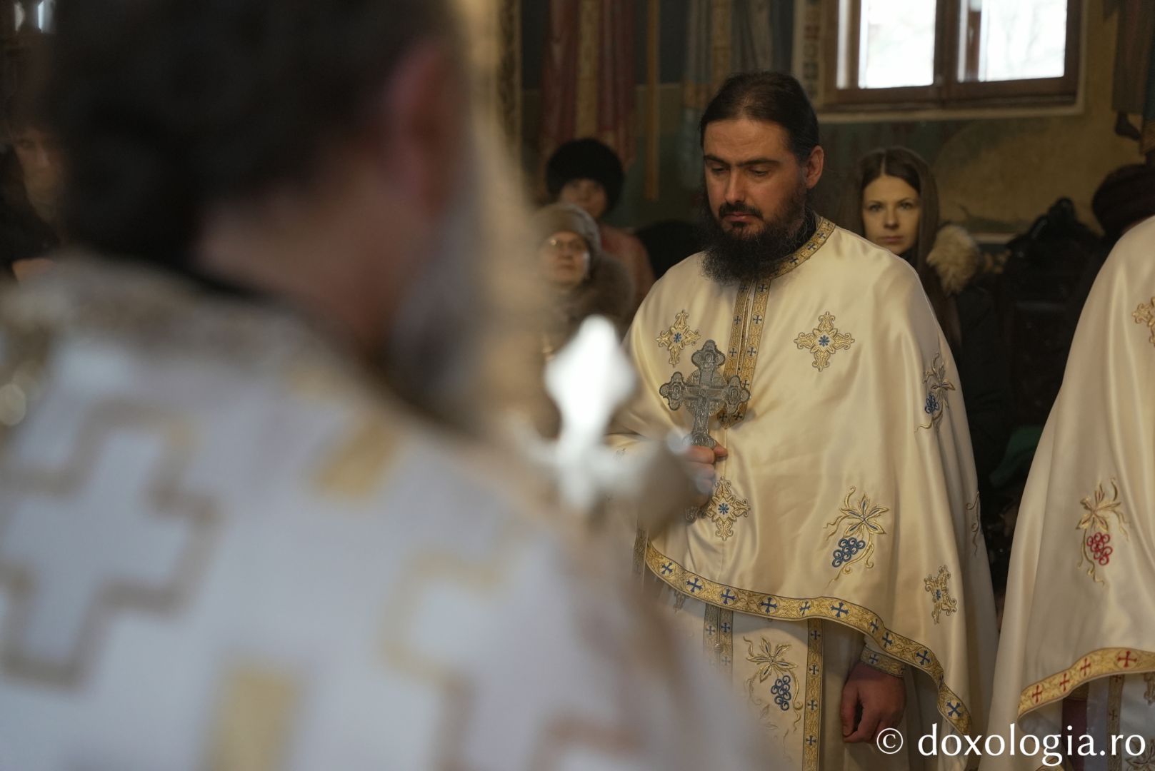 Foto: Adrian Sârbu Părintele Episcop-vicar Nichifor Botoșăneanul, prezent de praznicul Botezului Domnului la Mănăstirea Horaița