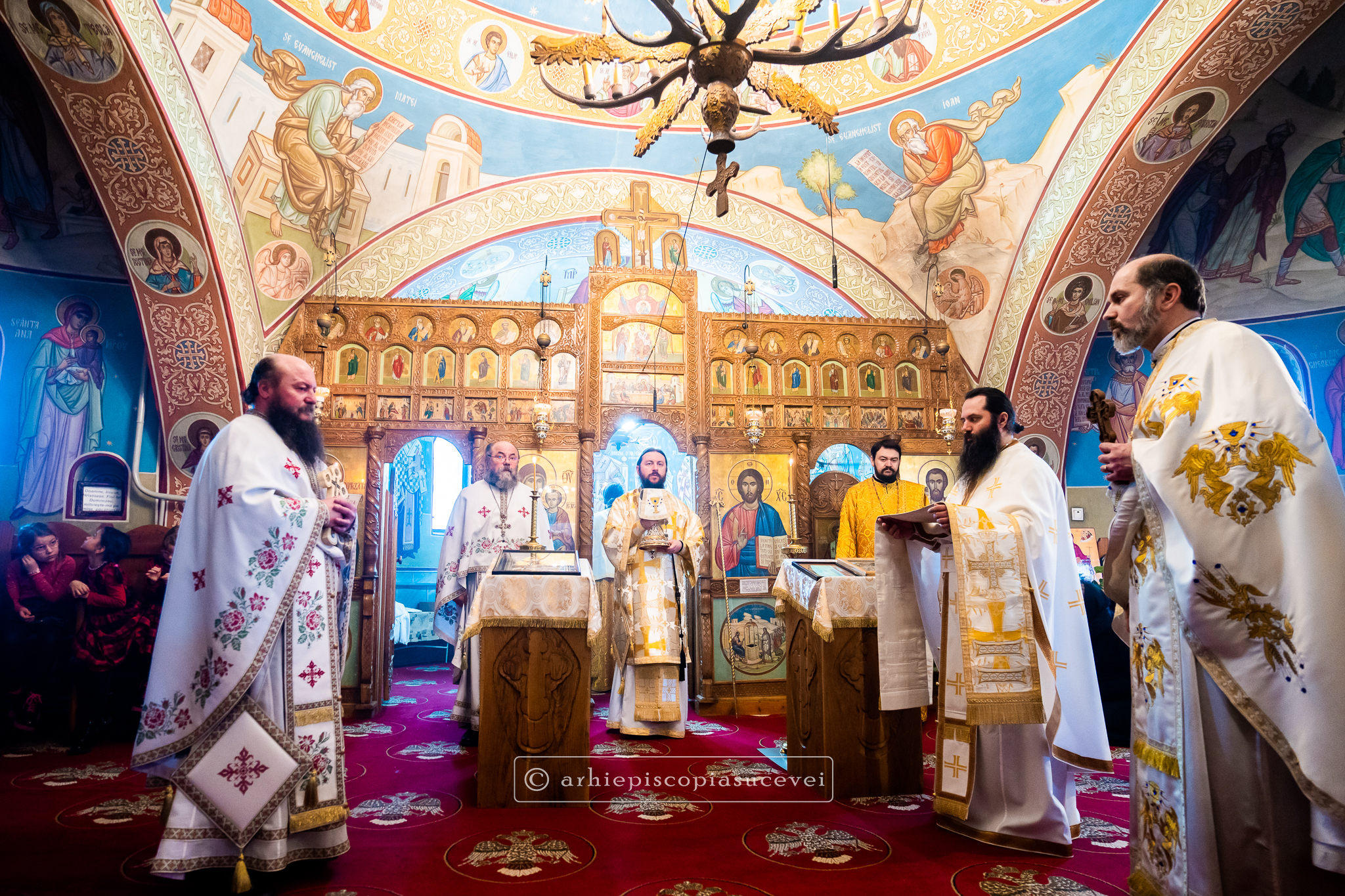 Comuniune în rugăciune la Căminul de bătrâni „Sfântul Ioan cel Nou” din Suceava