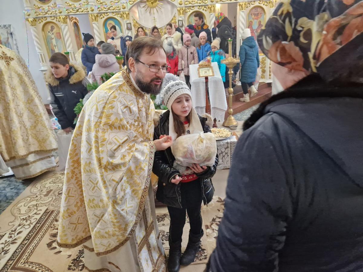 „Români, pentru românii încercați din Ucraina”