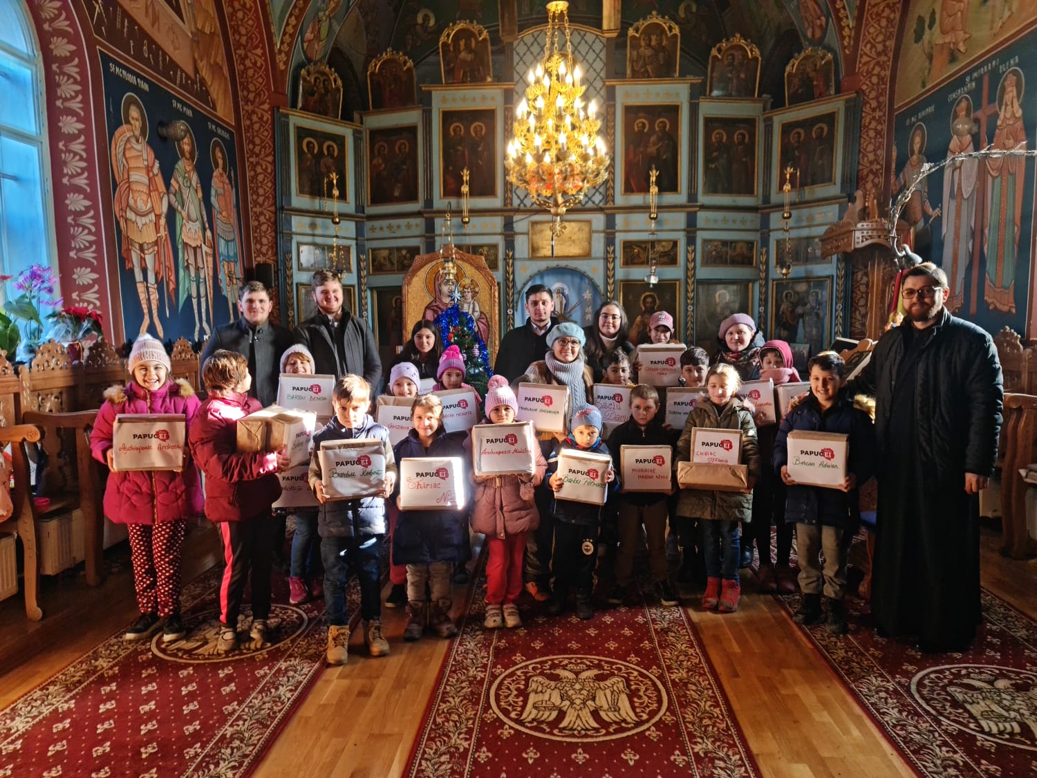 Cea de-a opta ediție a proiectului „Cutia cu papucei pentru Ei” a ajuns la final