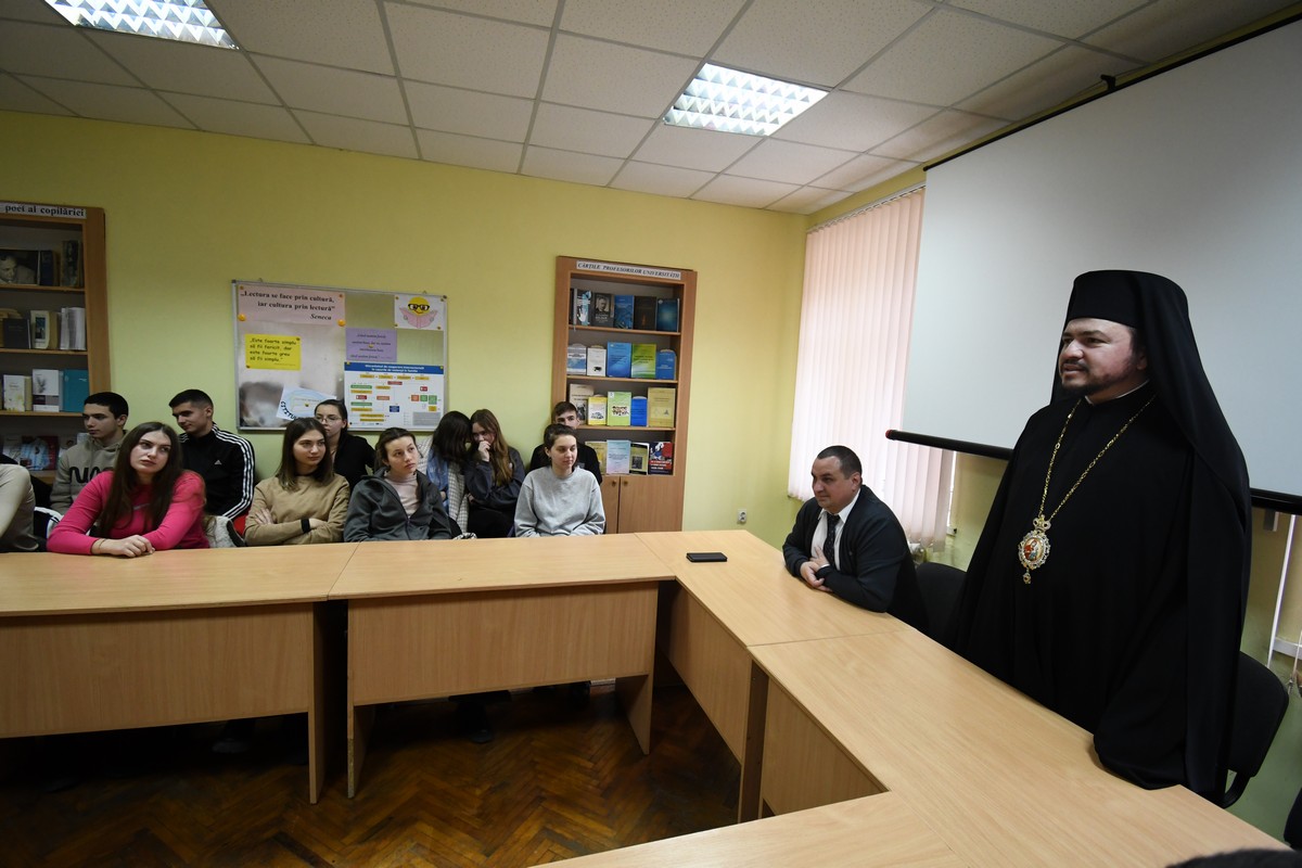 Manifestare dedicată Unirii Principatelor Române, la Universitatea de Stat din Cahul