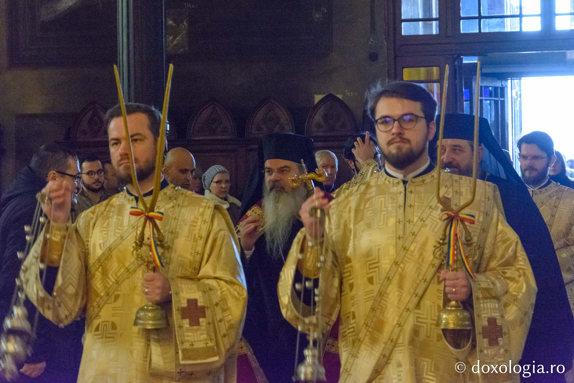 Sfinții Trei Ierarhi, sărbătoriți de studenții teologi ortodocși din capitala Moldovei