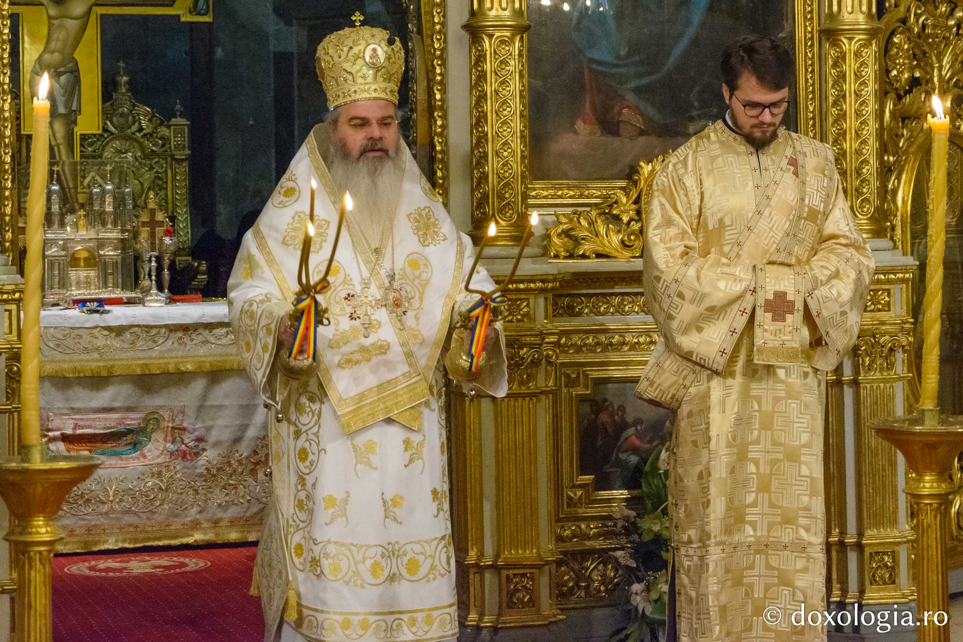 Sfinții Trei Ierarhi, sărbătoriți de studenții teologi ortodocși din capitala Moldovei