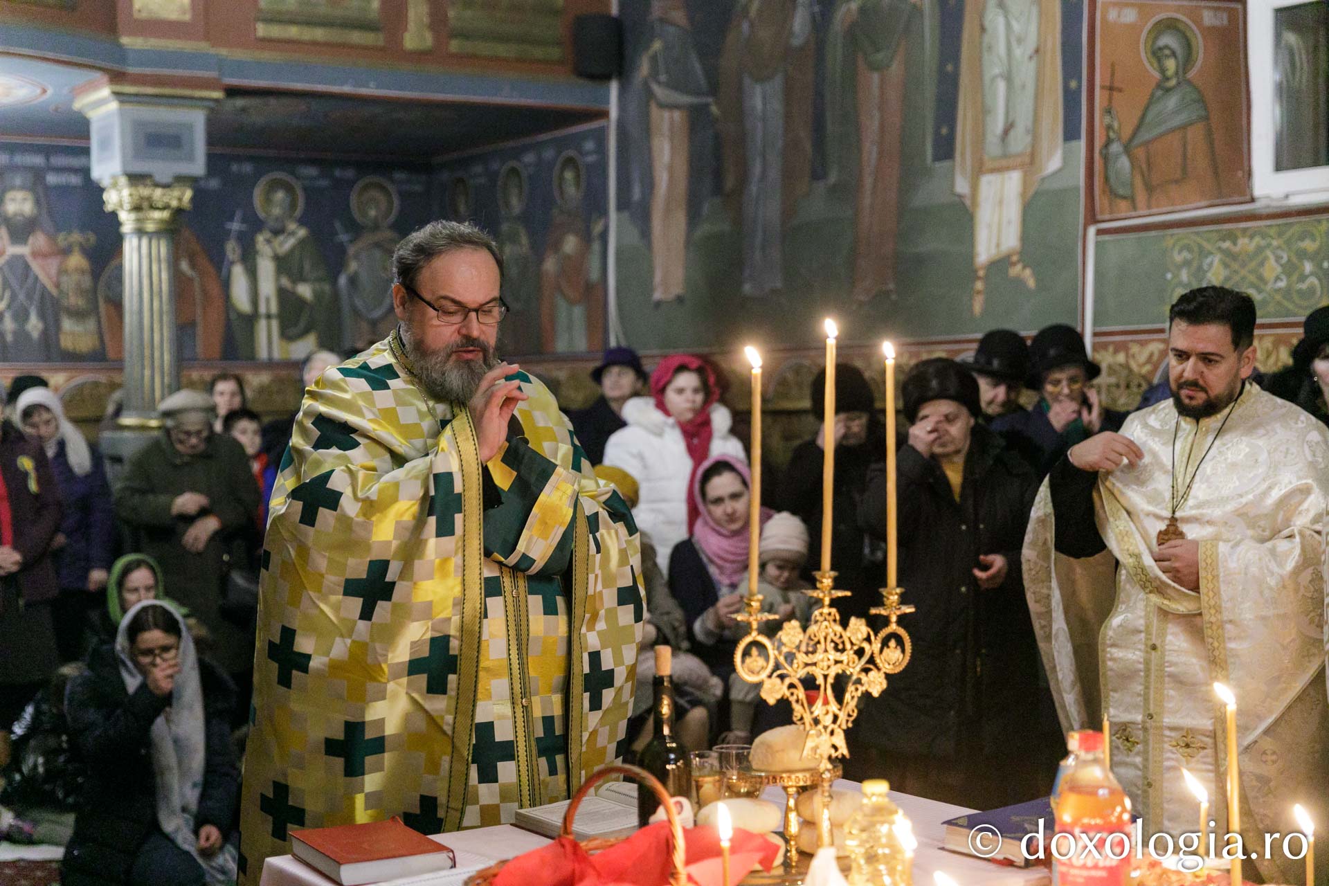 Hram la parohia „Sfântul Vasile” – Nicolina din Iași