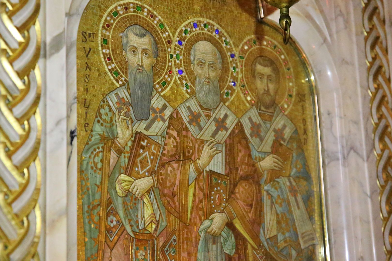 Foto: Flavius Popa „Cei trei luminători mai mari” au fost cinstiți la hramul Mănăstirii „Sfinții Trei Ierarhi” din Iași