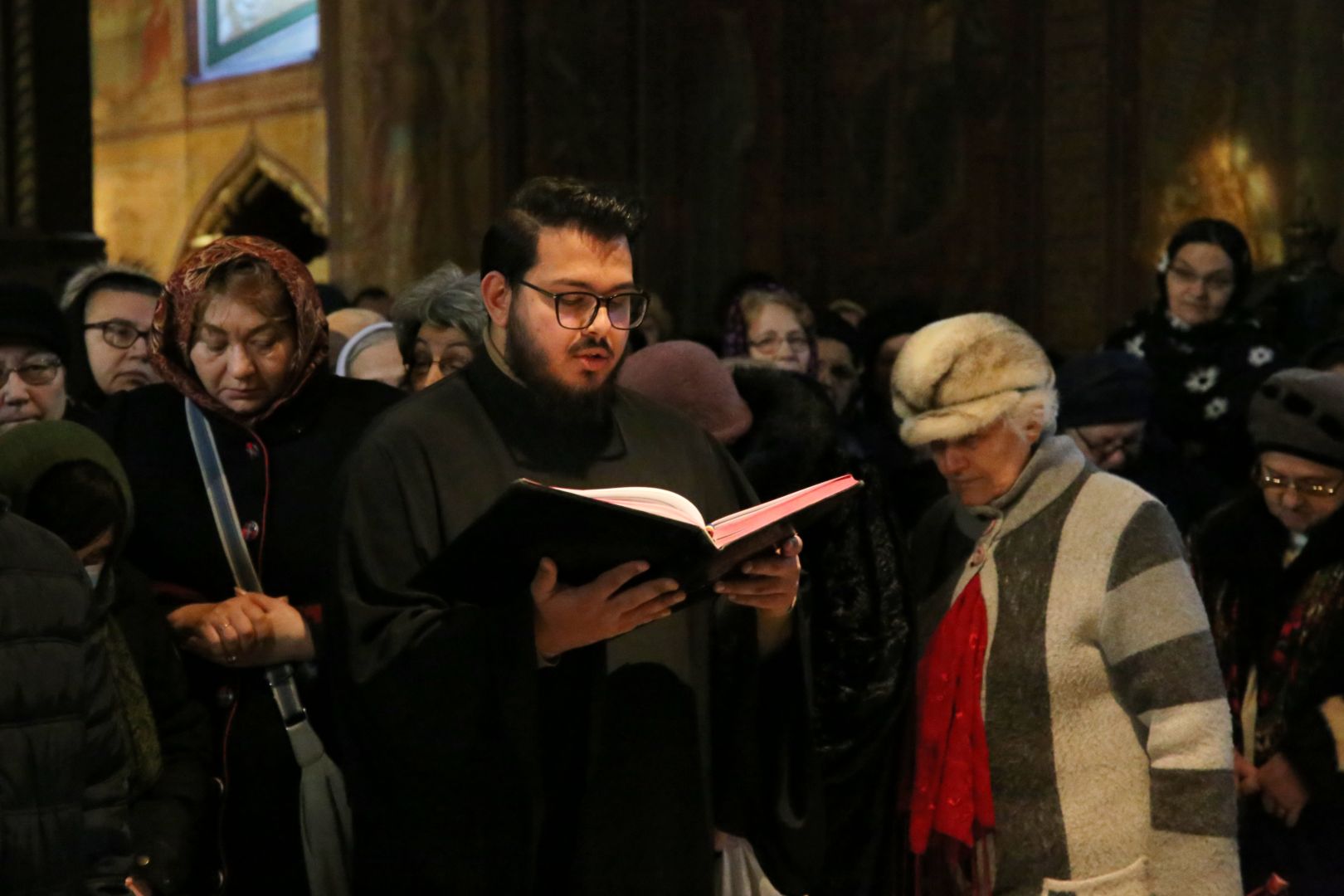 Foto: Flavius Popa „Cei trei luminători mai mari” au fost cinstiți la hramul Mănăstirii „Sfinții Trei Ierarhi” din Iași