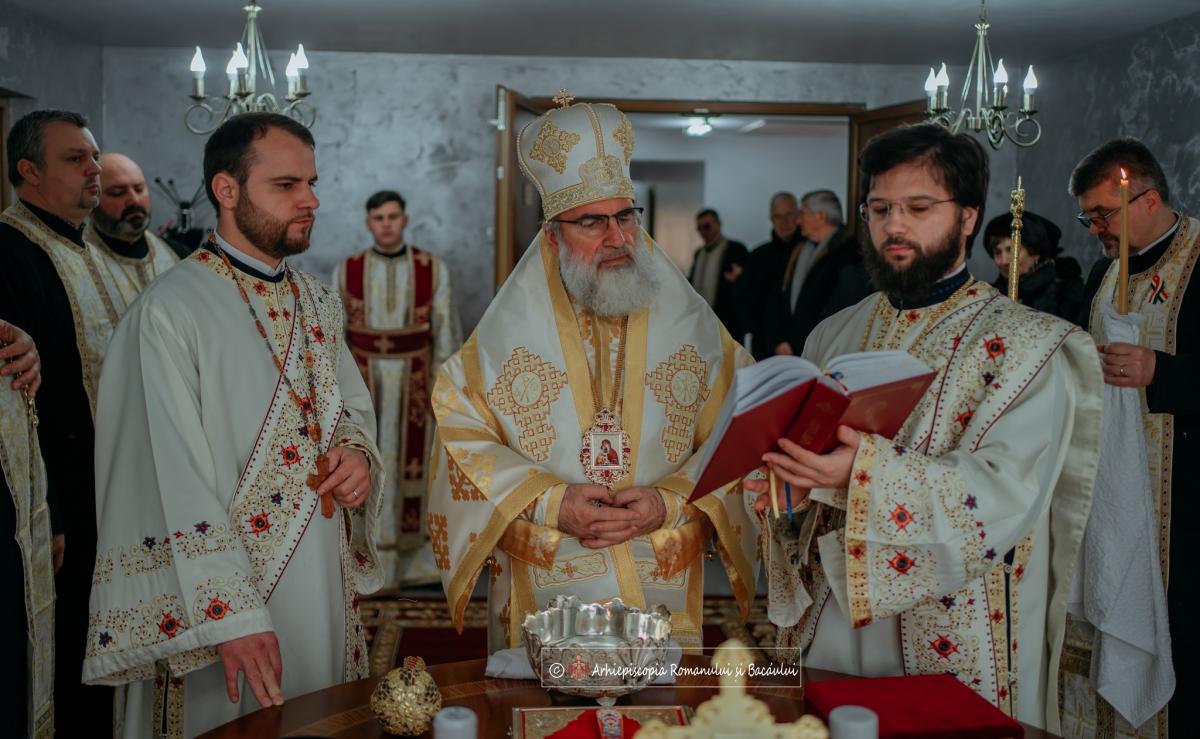 Binecuvântare arhierească la Biserica „Sfinţii Trei Ierarhi” din Bacău