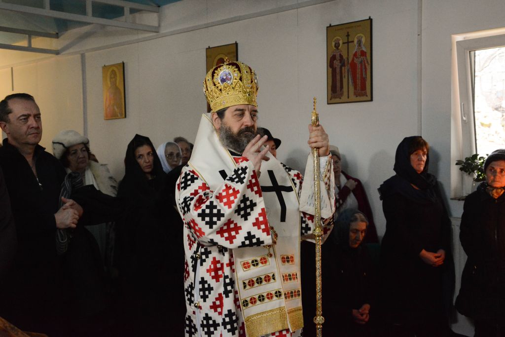 Foto: Mihail Vrăjitoru Sfinții Atanasie și Chiril sărbătoriți la Iași prin Liturghie arhierească