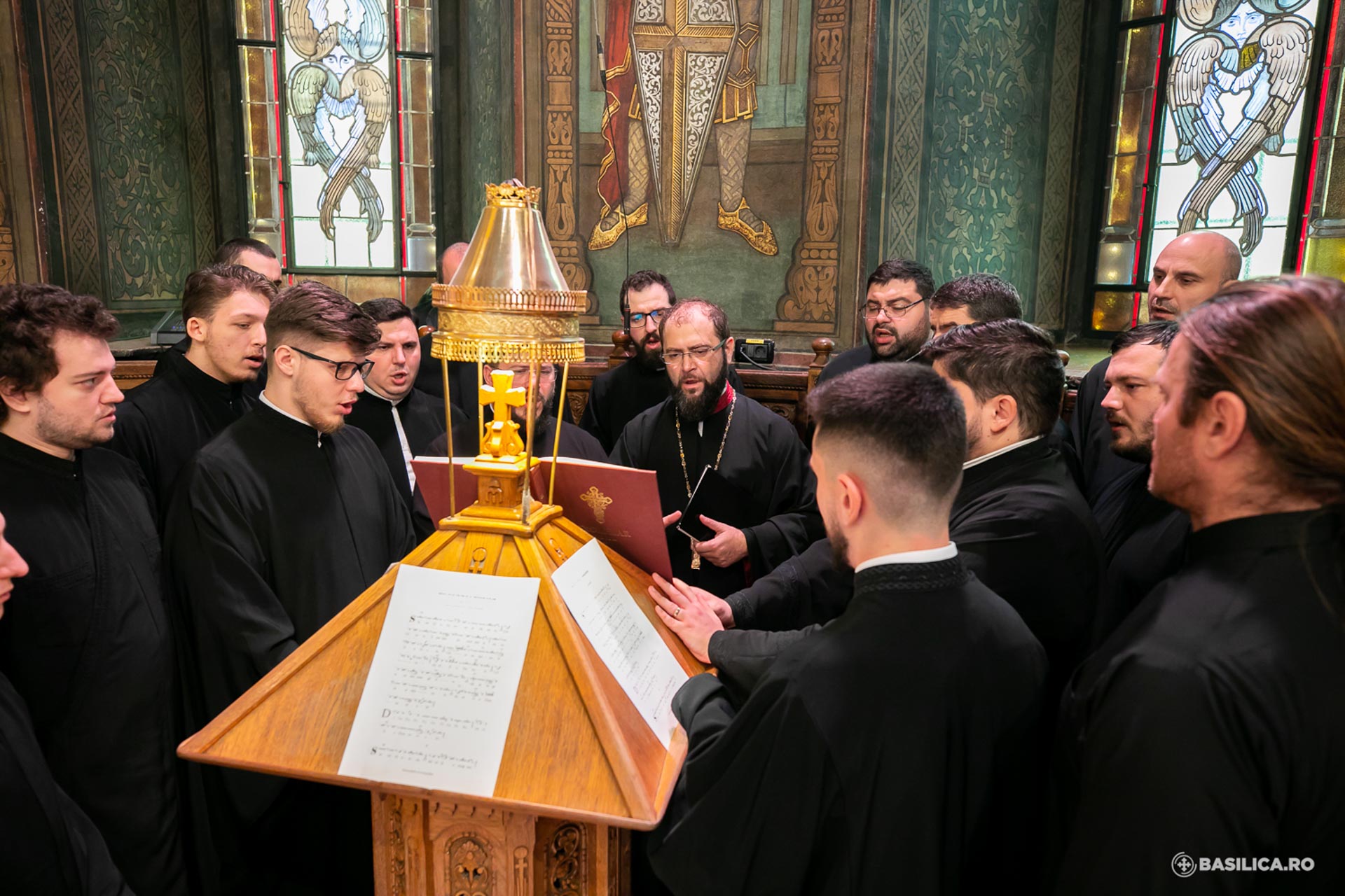 Anul omagial și comemorativ 2023 a fost proclamat în mod solemn. „Este o mare șansă de a-i cerceta pe bătrâni”, spune Patriarhul Daniel