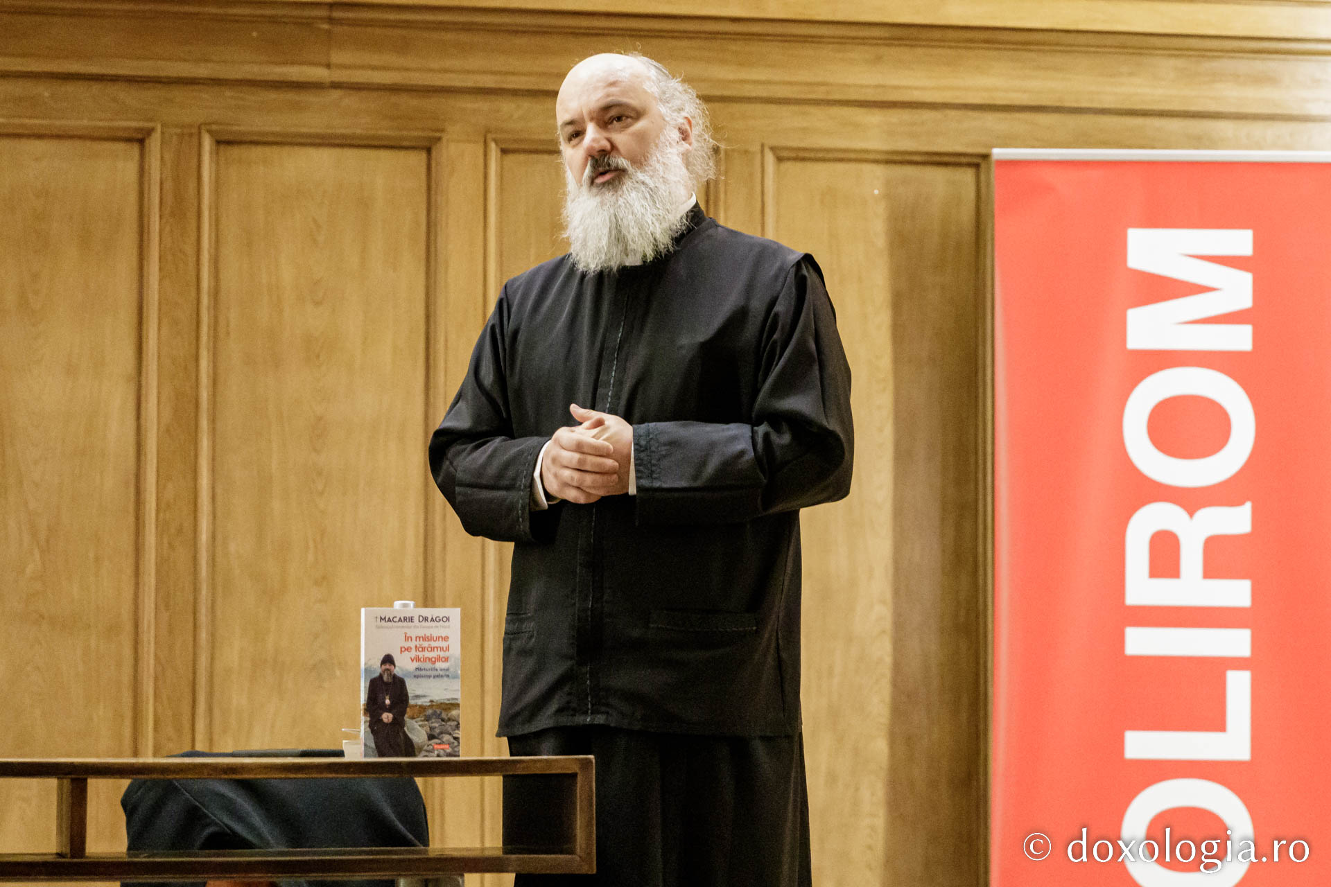 PS Macarie, o nouă apariție editorială: Mărturiile episcopului pelerin au fost prezentate la BCU Iași