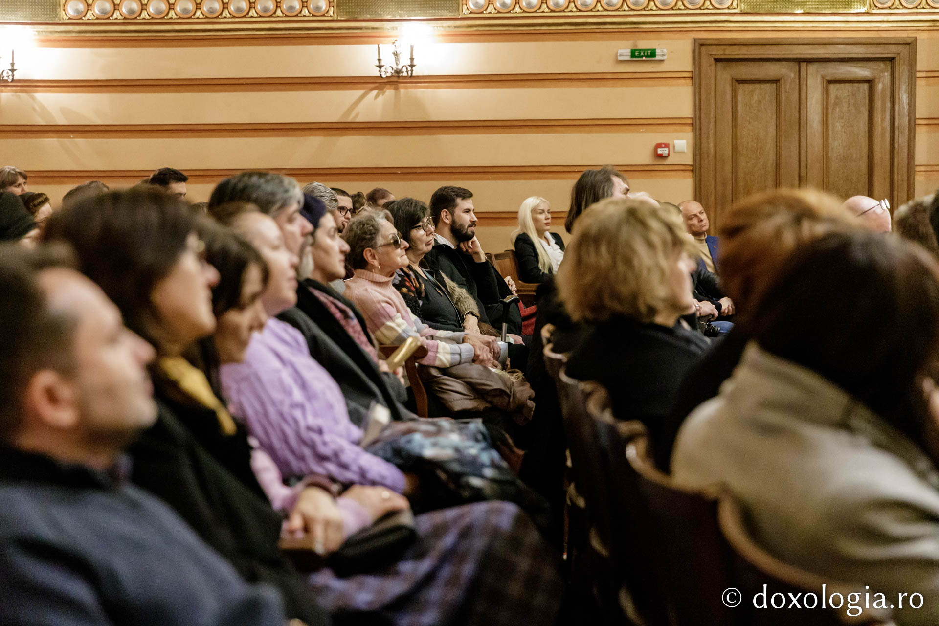 PS Macarie, o nouă apariție editorială: Mărturiile episcopului pelerin au fost prezentate la BCU Iași