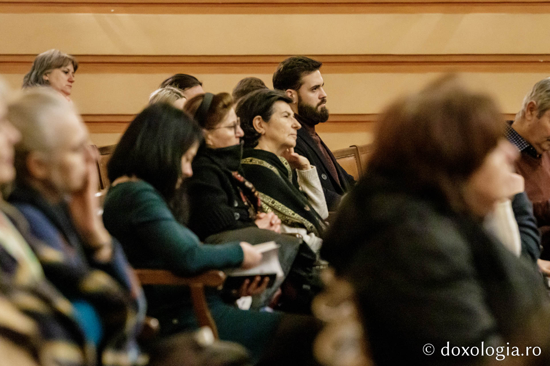 PS Macarie, o nouă apariție editorială: Mărturiile episcopului pelerin au fost prezentate la BCU Iași