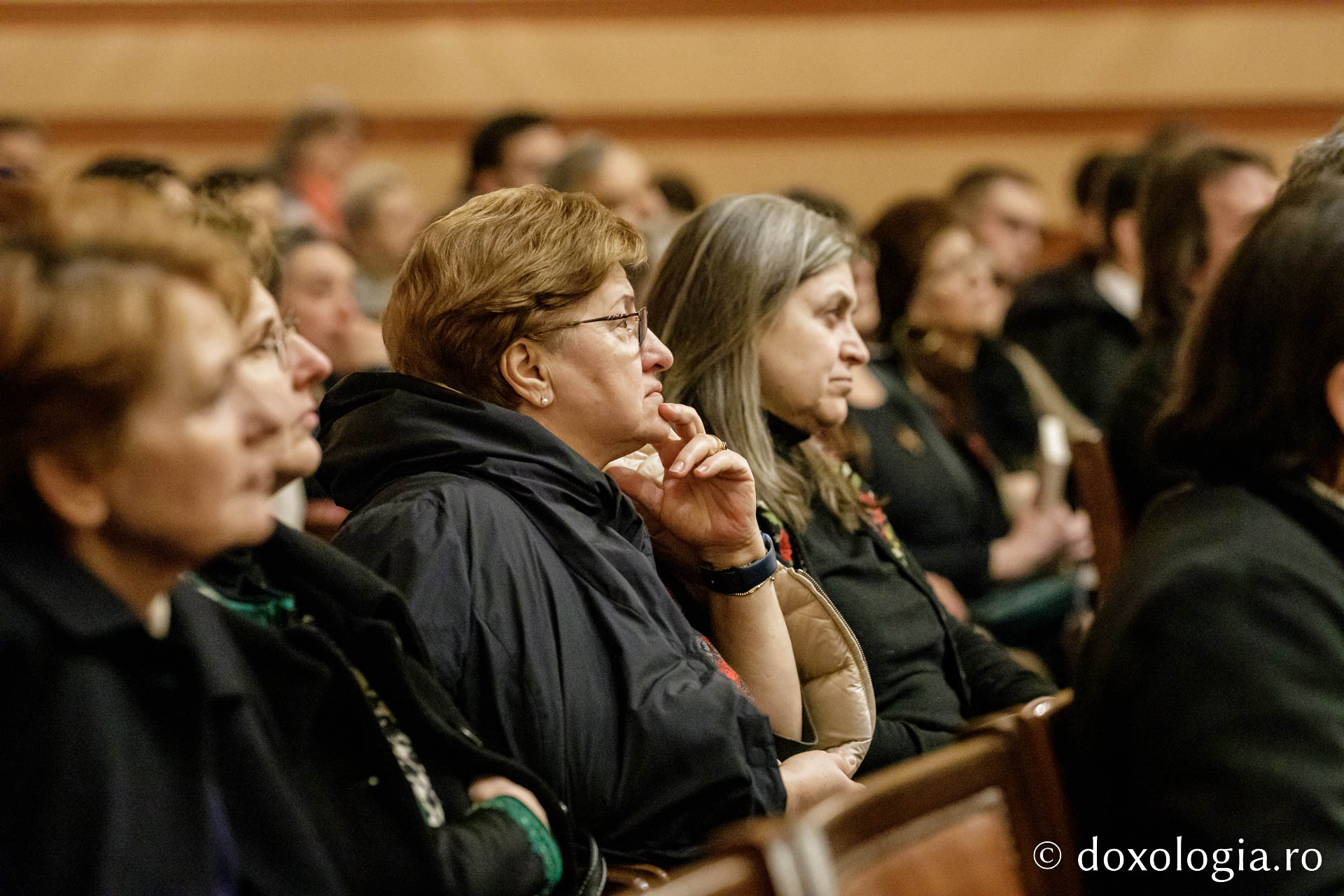 PS Macarie, o nouă apariție editorială: Mărturiile episcopului pelerin au fost prezentate la BCU Iași