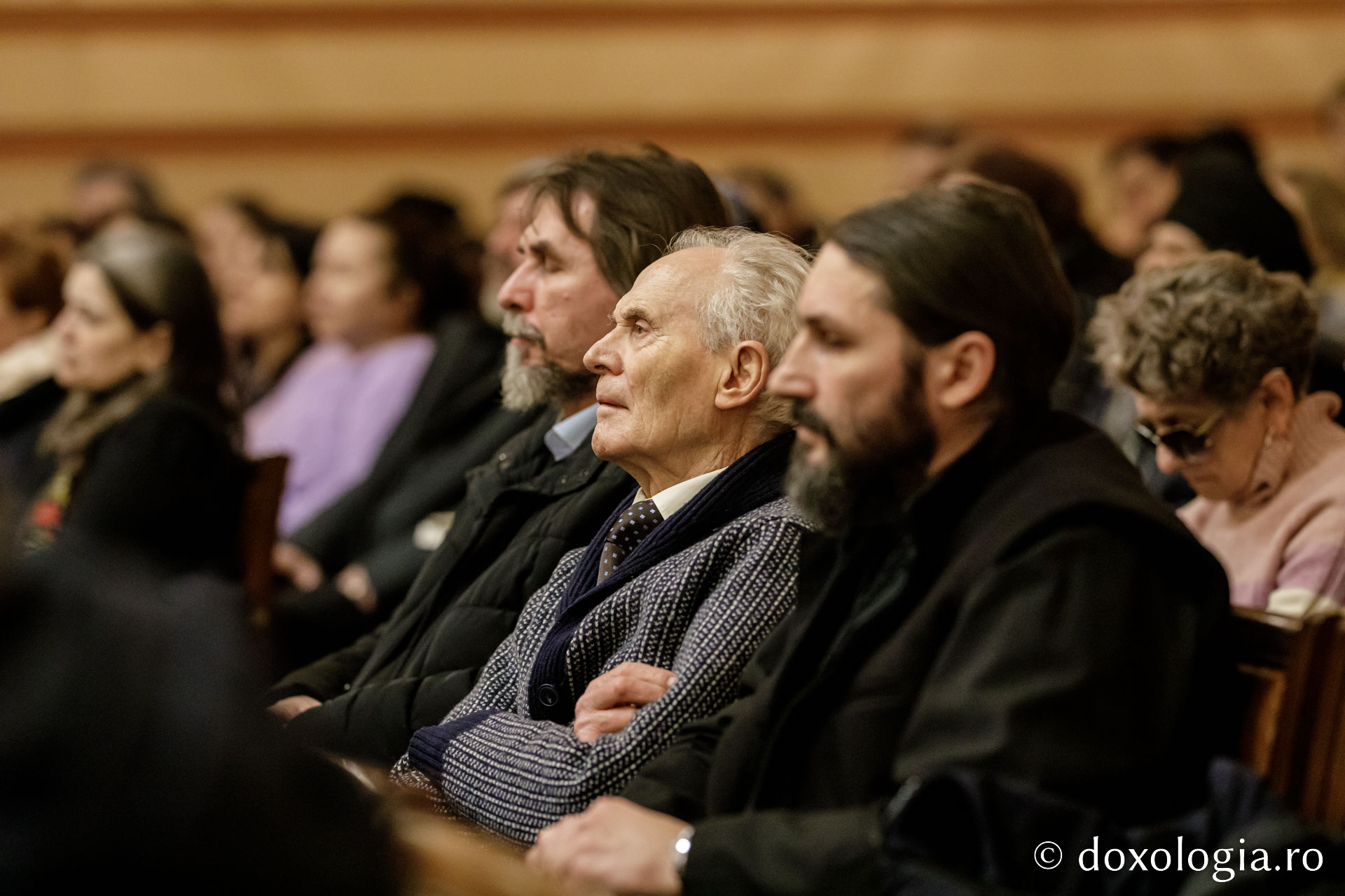 PS Macarie, o nouă apariție editorială: Mărturiile episcopului pelerin au fost prezentate la BCU Iași