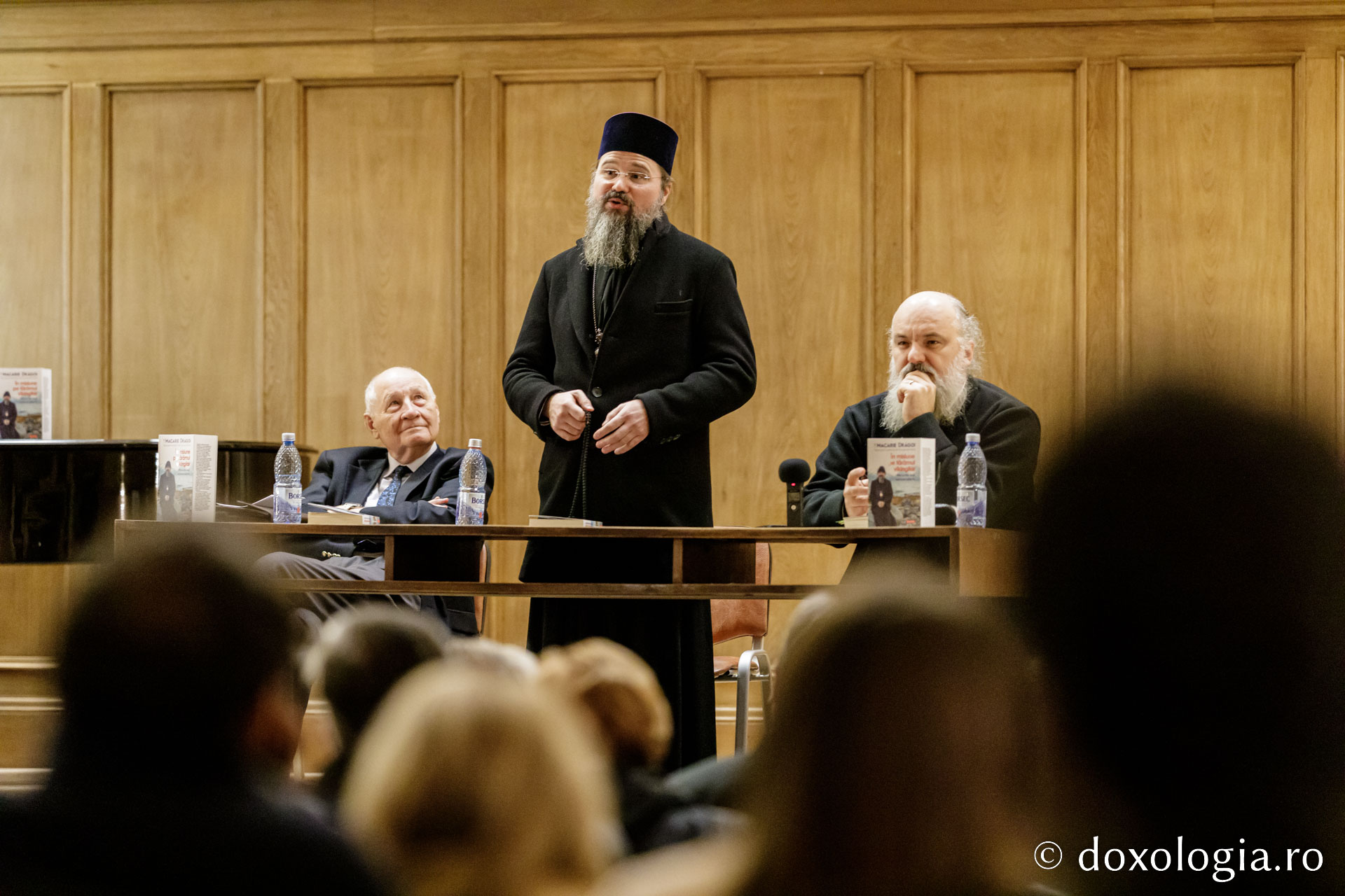 PS Macarie, o nouă apariție editorială: Mărturiile episcopului pelerin au fost prezentate la BCU Iași