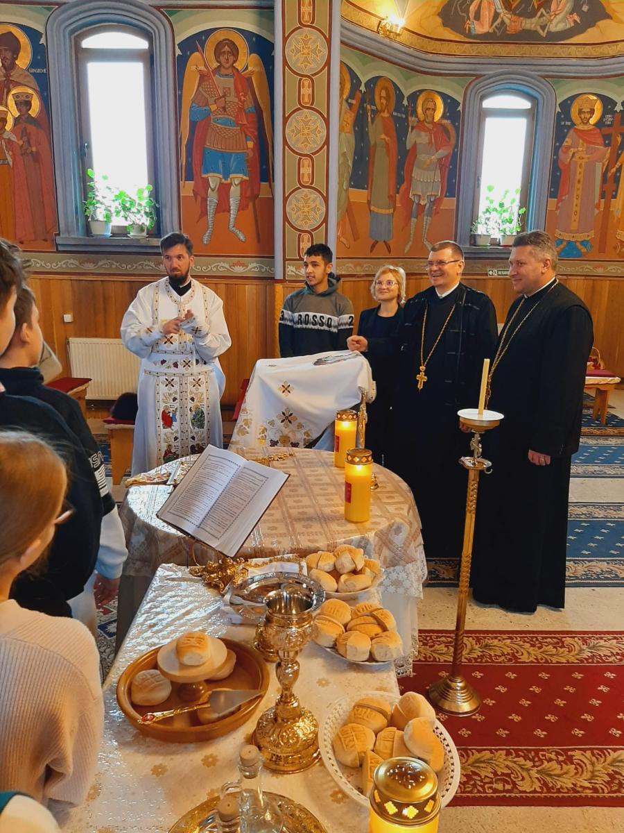 Activităţi catehetice în Parohia „Sfinţii Trei Ierarhi” din Bacău