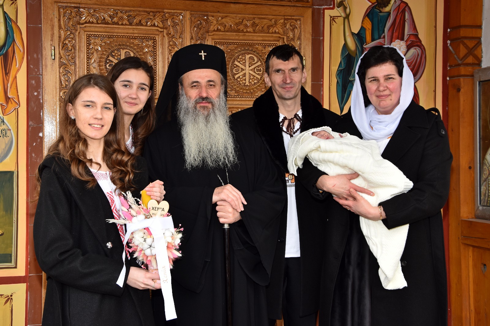 Părintele Mitropolit Teofan a botezat cel de-al șaselea prunc al familiei preotului Istrate