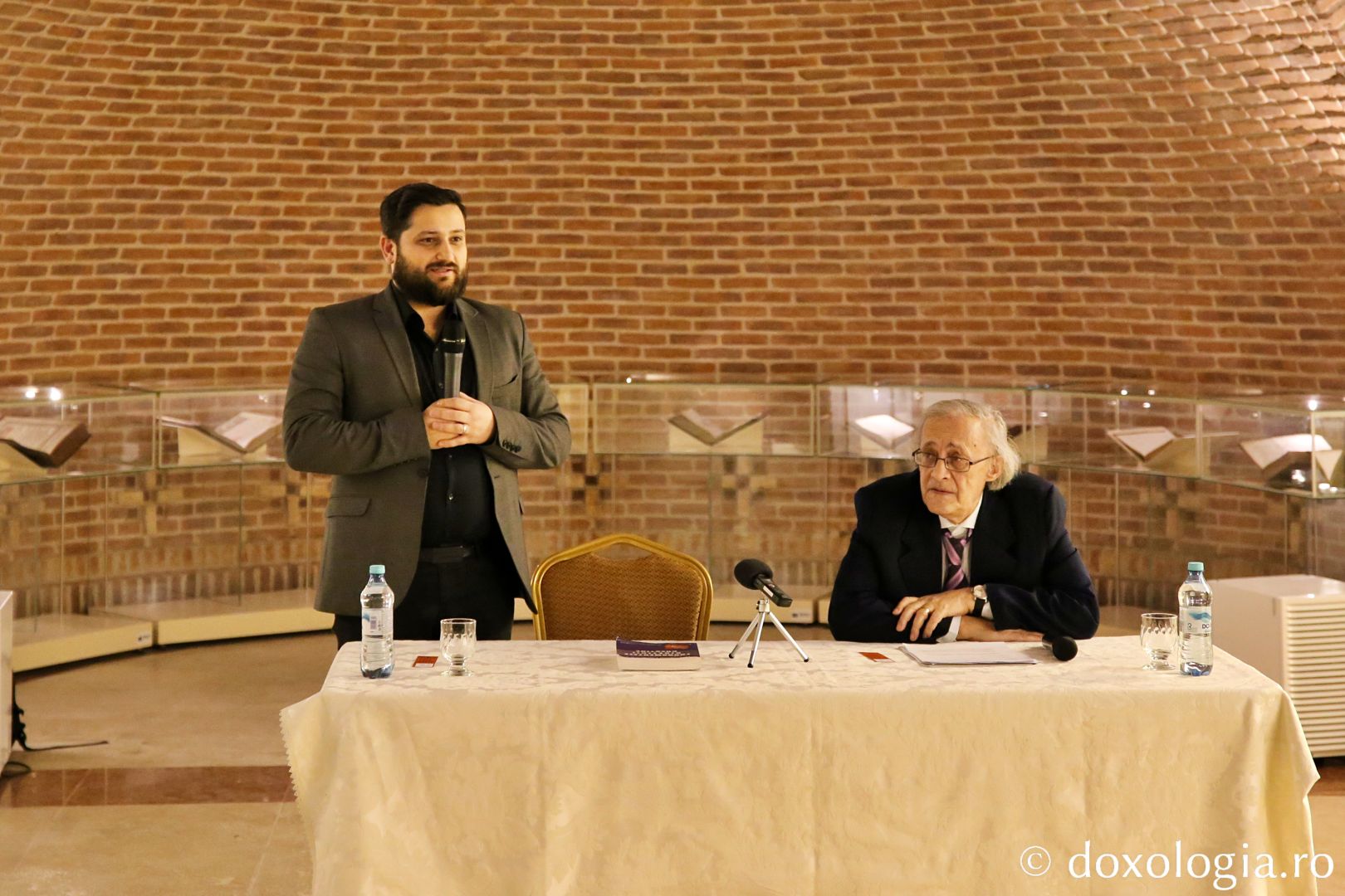 Conferință despre un titan al bioeticii creștine, la Muzeul Mitropolitan din Iași