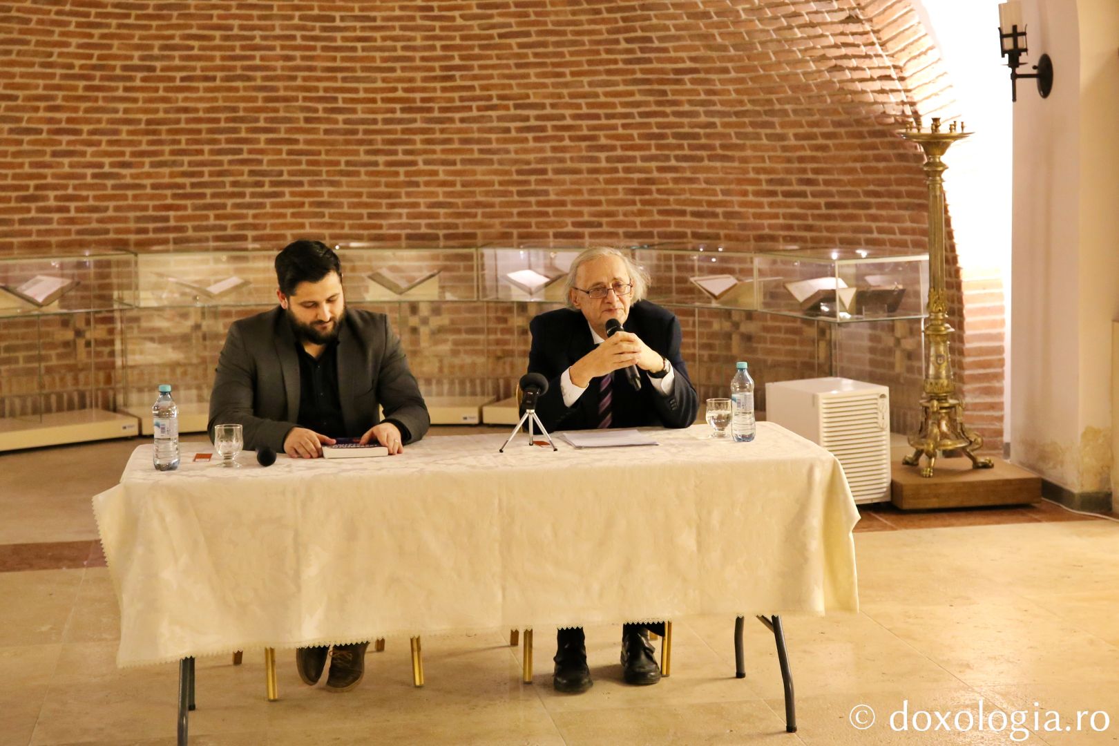 Conferință despre un titan al bioeticii creștine, la Muzeul Mitropolitan din Iași