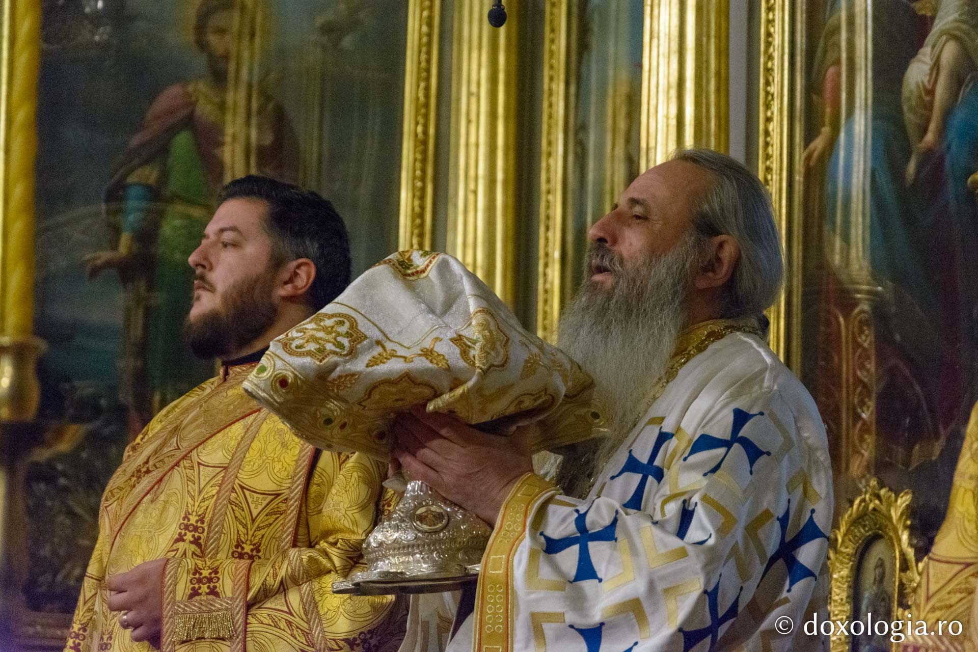 Părintele Mitropolit Teofan: „În viața noastră nu există decât o singură scăpare: să ne întoarcem la Dumnezeu”