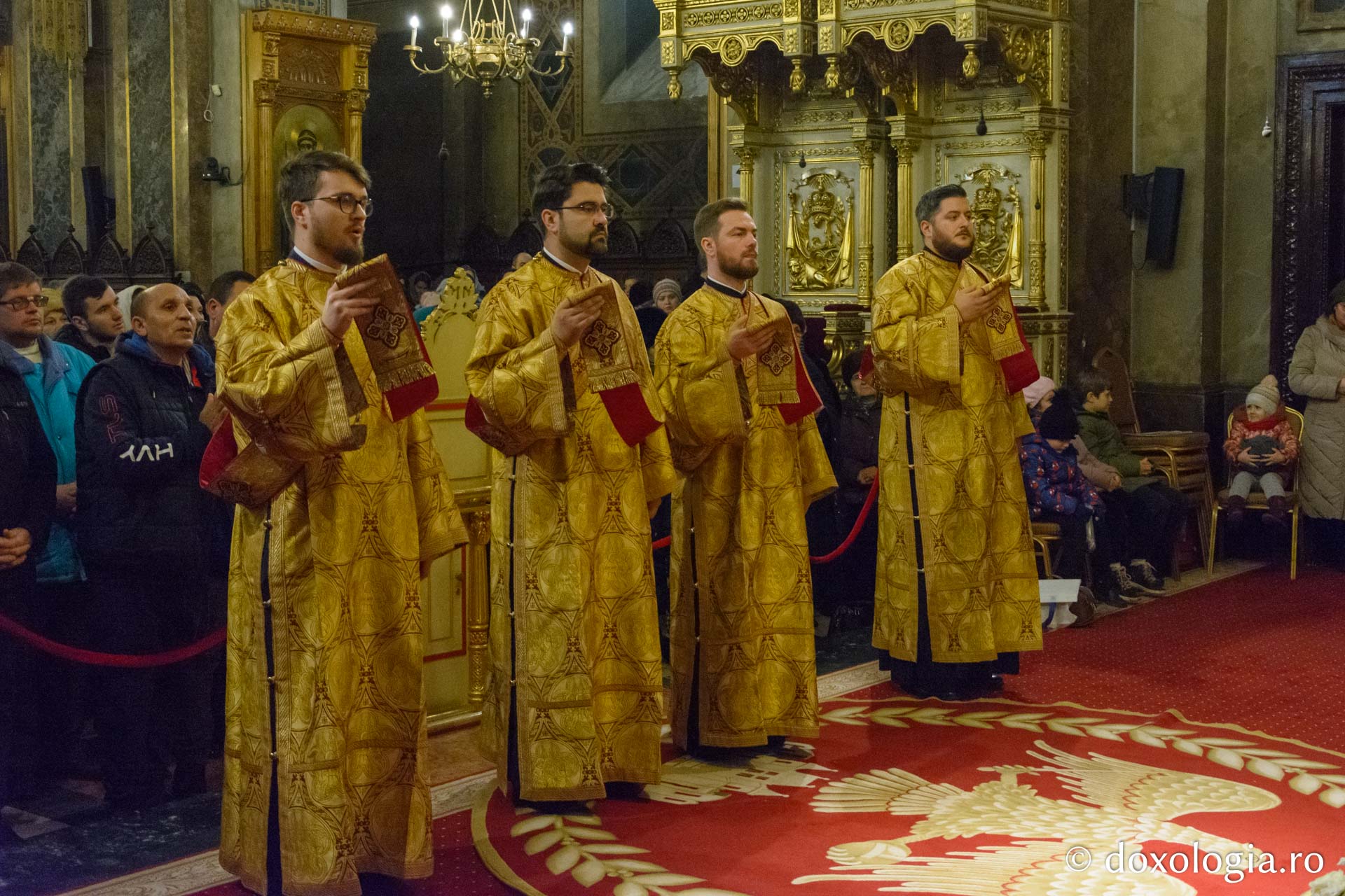 Părintele Mitropolit Teofan: „În viața noastră nu există decât o singură scăpare: să ne întoarcem la Dumnezeu”