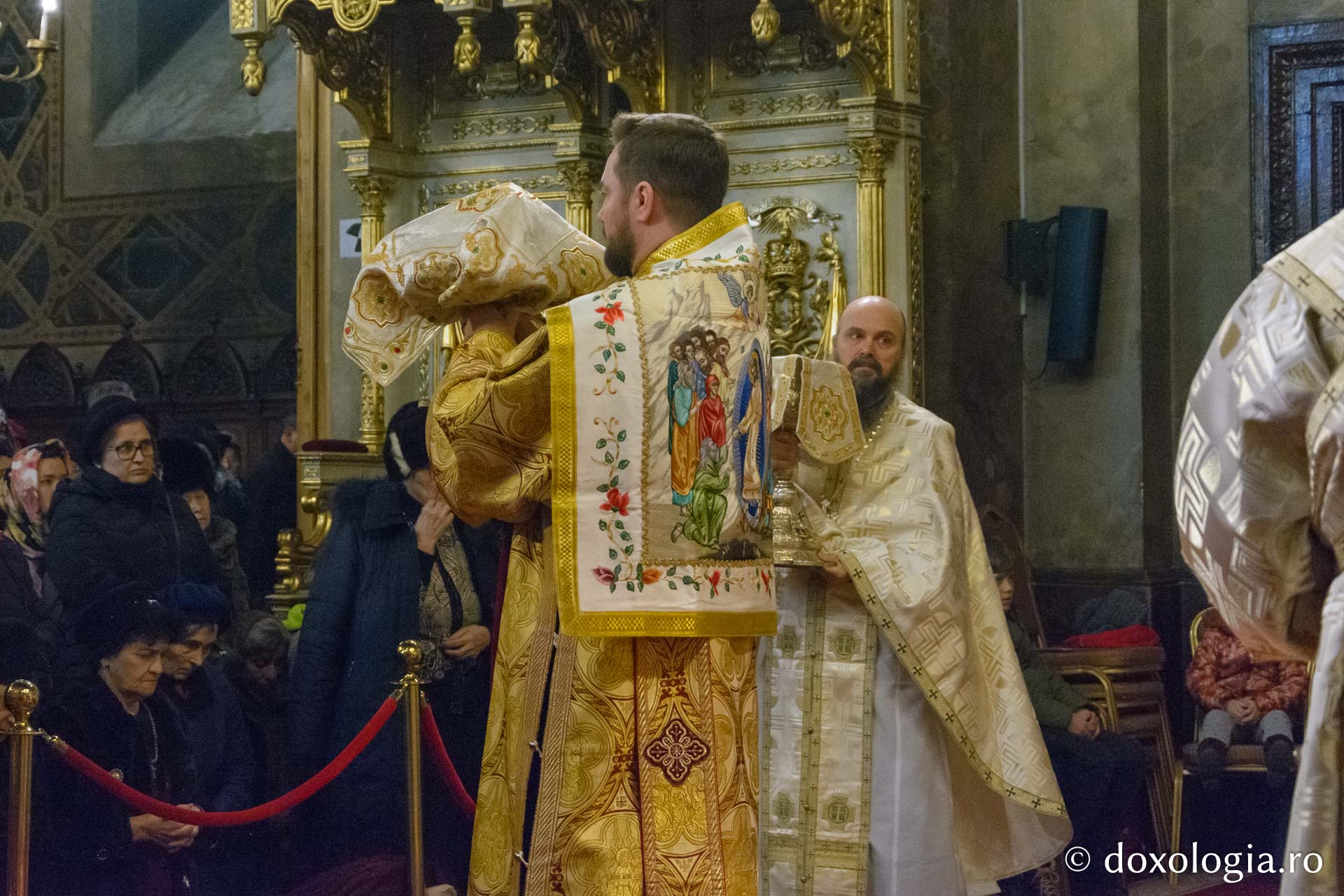 Părintele Mitropolit Teofan: „În viața noastră nu există decât o singură scăpare: să ne întoarcem la Dumnezeu”