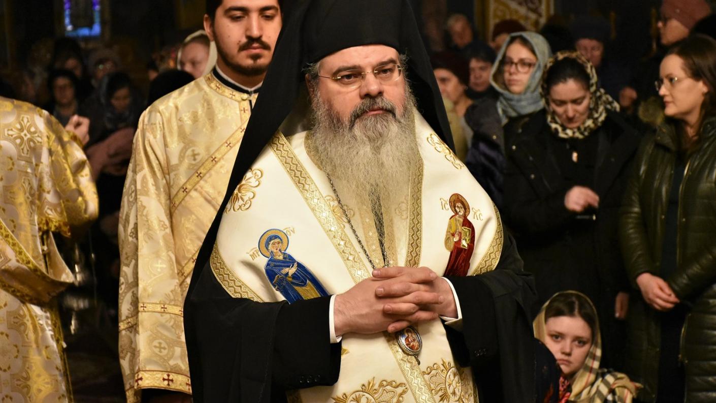 Să postim mediatic! PS Ignatie: „Navigăm în relaţiile cu semenii, superficial și grăbit, exact în felul în care folosim telefonul”