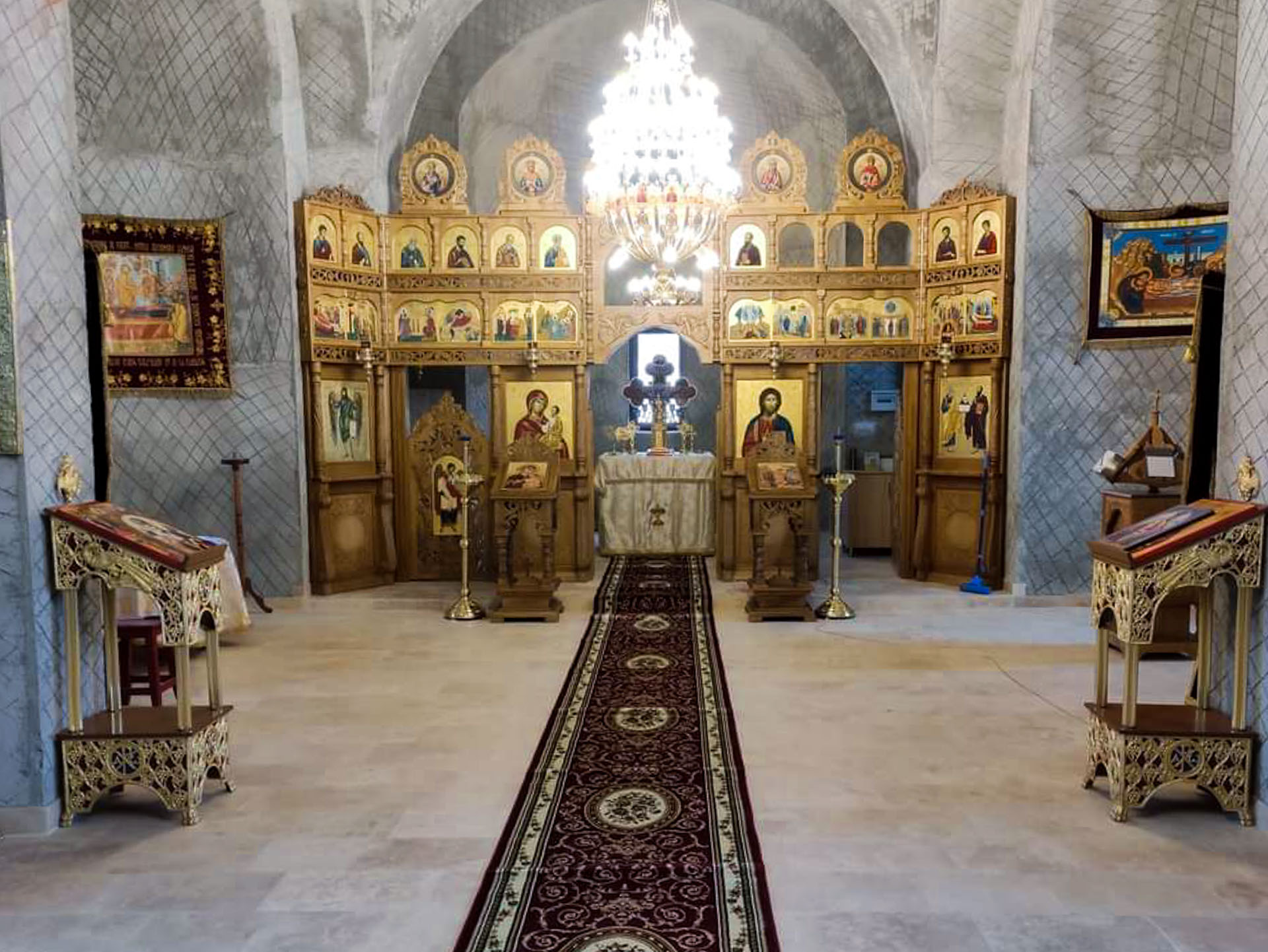 Înaltpreasfințitul Teofan a slujit la Parohia Pietriș, Dolhești