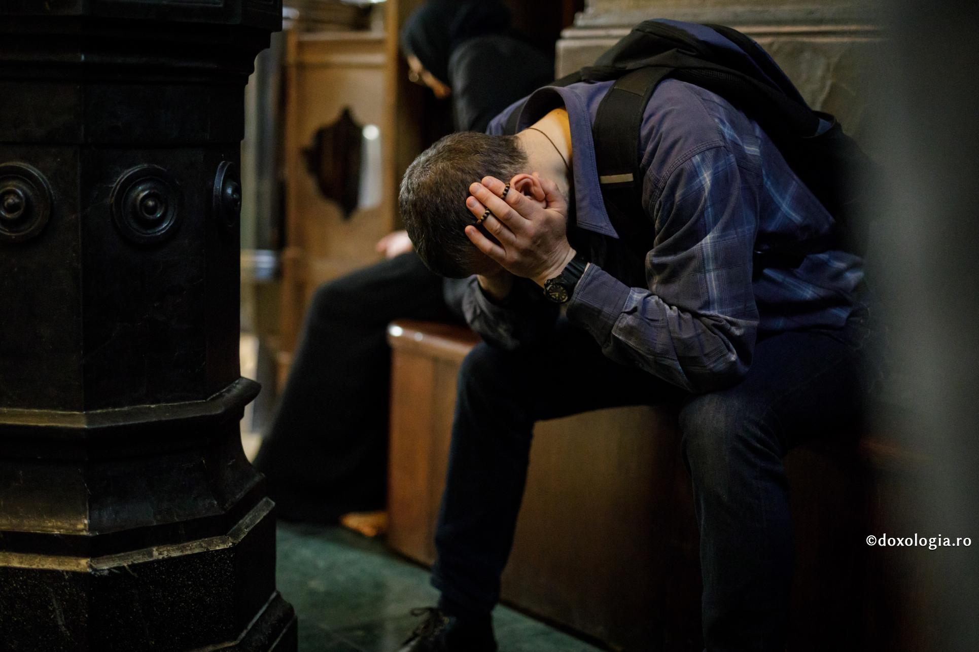 Pe cine iubește Domnul, aceluia îi trimite necazuri