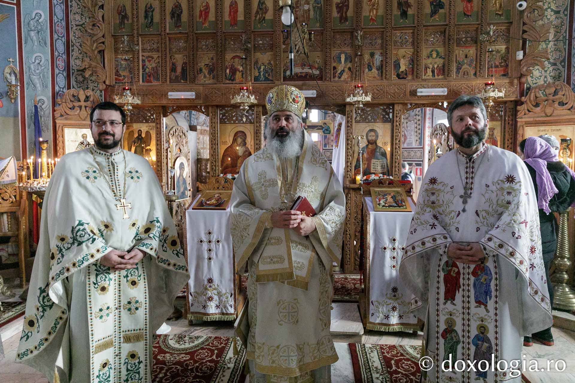 Cel de-al nouălea copil al preotului de la Parohia Frenciugi a fost botezat de PS Antonie