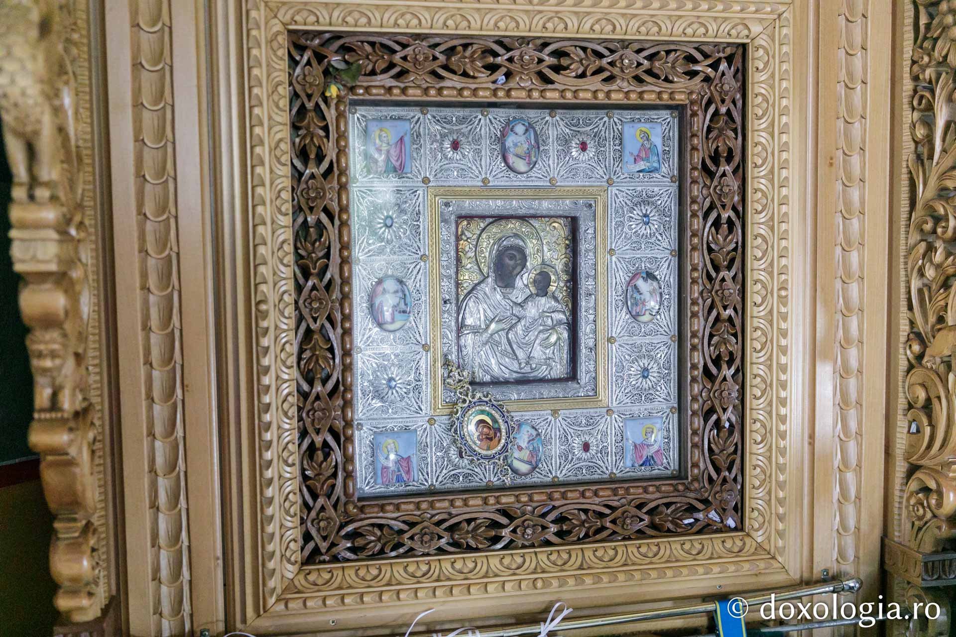 Icoana Maicii Domnului „Makrimallis”