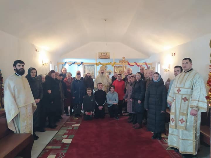 PS Antonie a slujit în Parohia „Soborul Tuturor Sfinţilor” din Floreşti